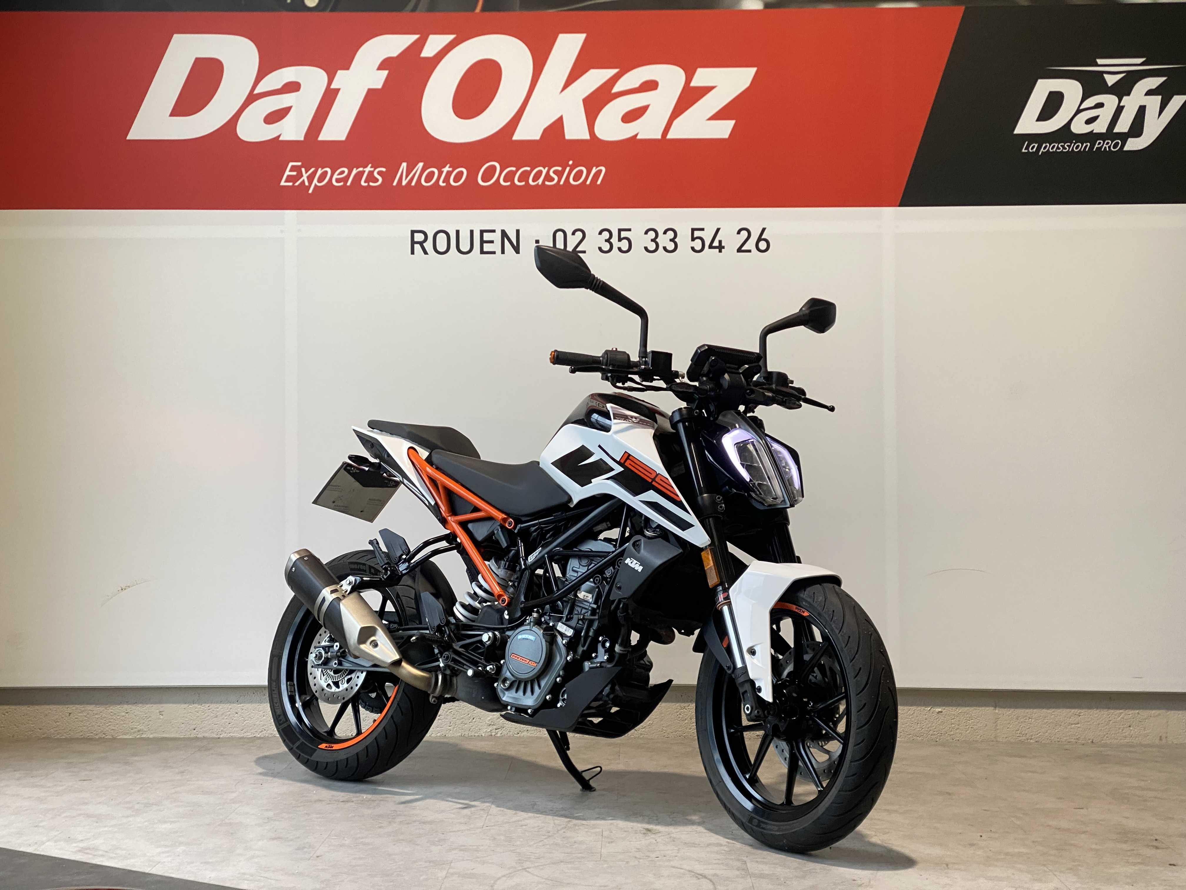 KTM KTM 125 DUKE DUKE 2018 HD vue 3/4 droite