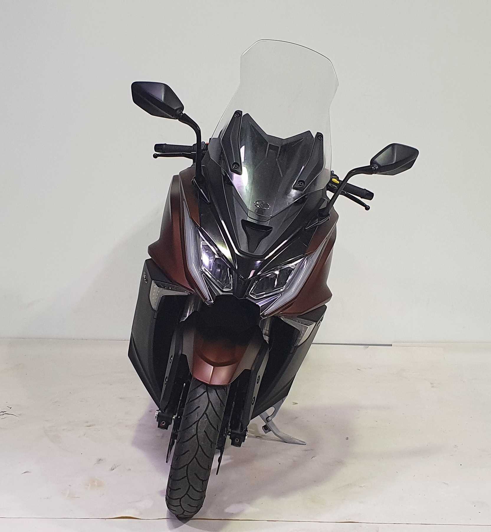 Kymco AK 550 2018 HD vue avant