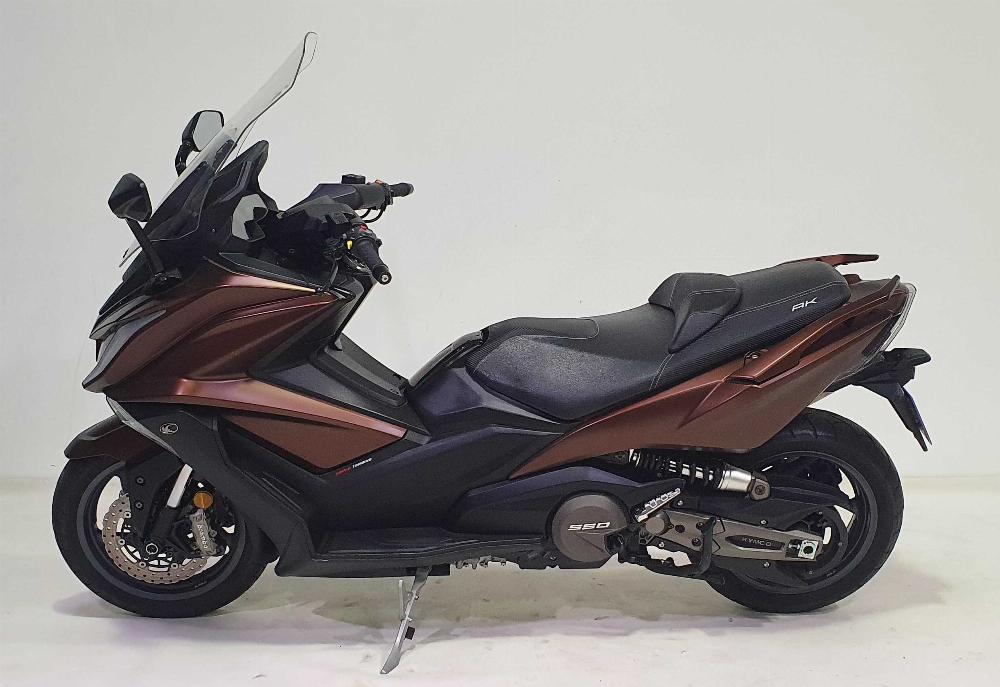 Kymco AK 550 2018 vue gauche