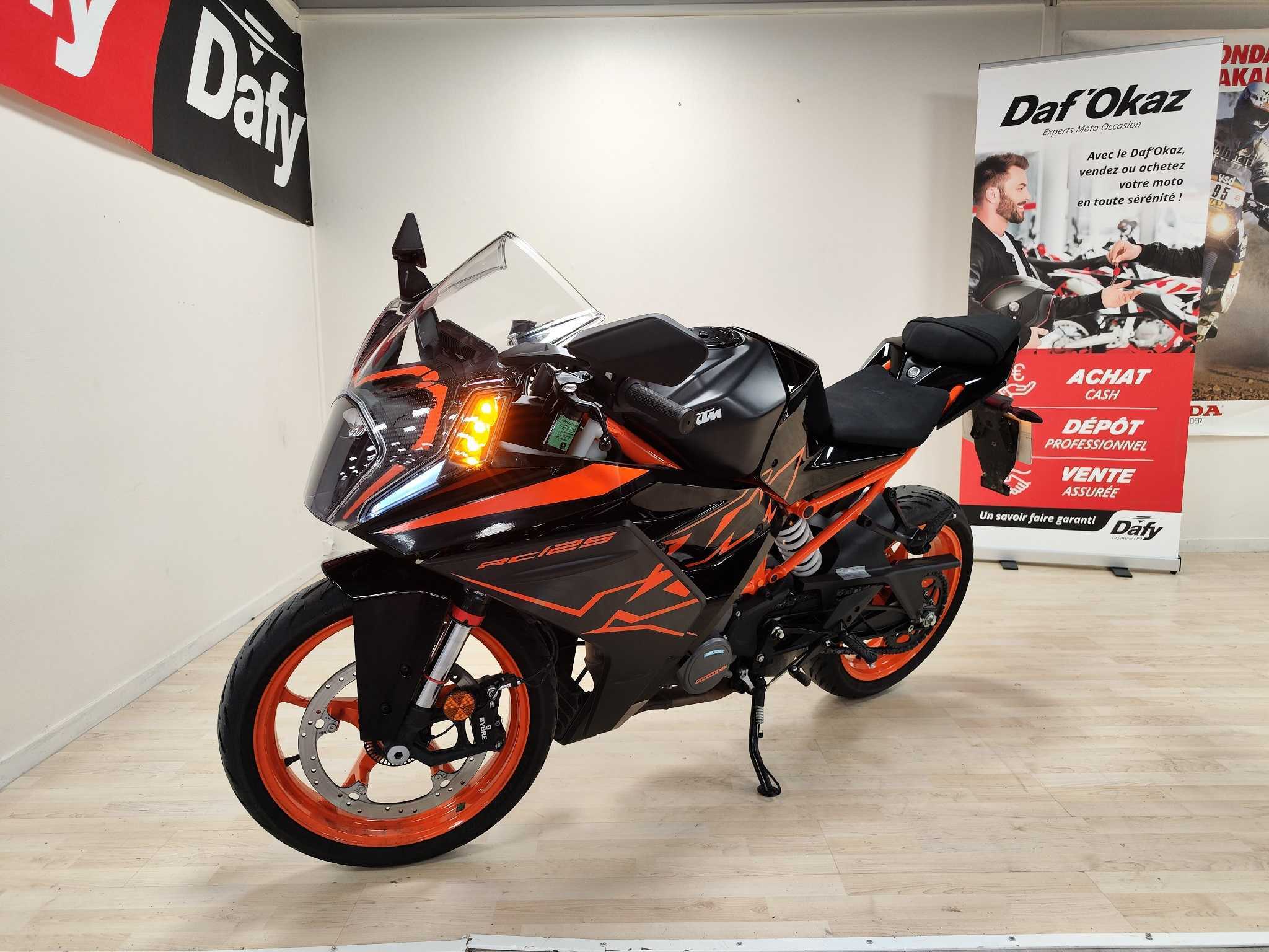 KTM 125 RC 2022 HD vue avant