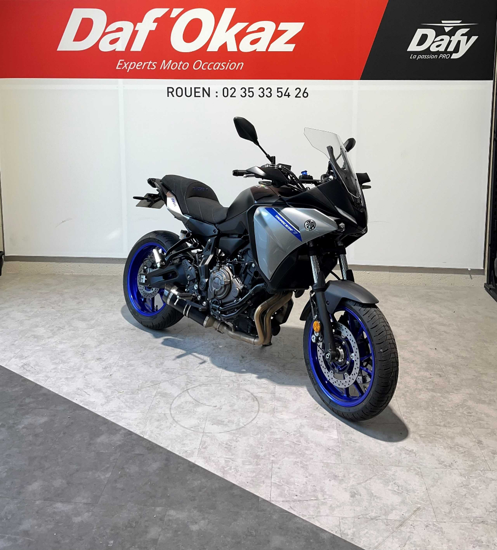 Yamaha TRACER MT 07 2023 vue 3/4 droite