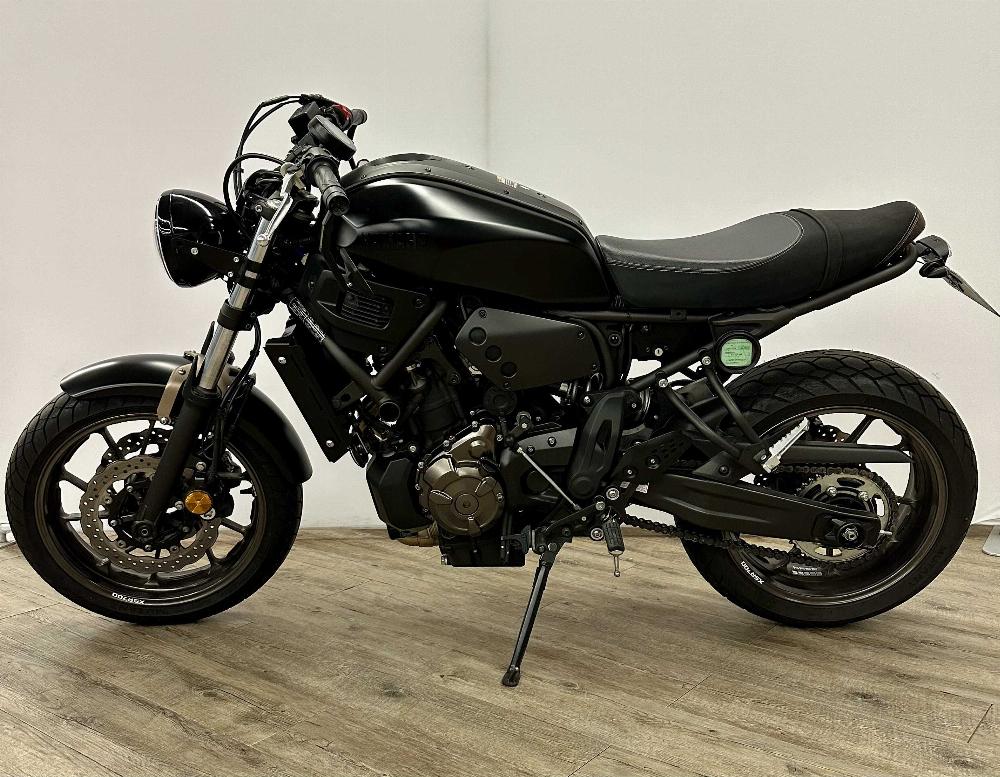 Yamaha XSR 700 2018 vue gauche