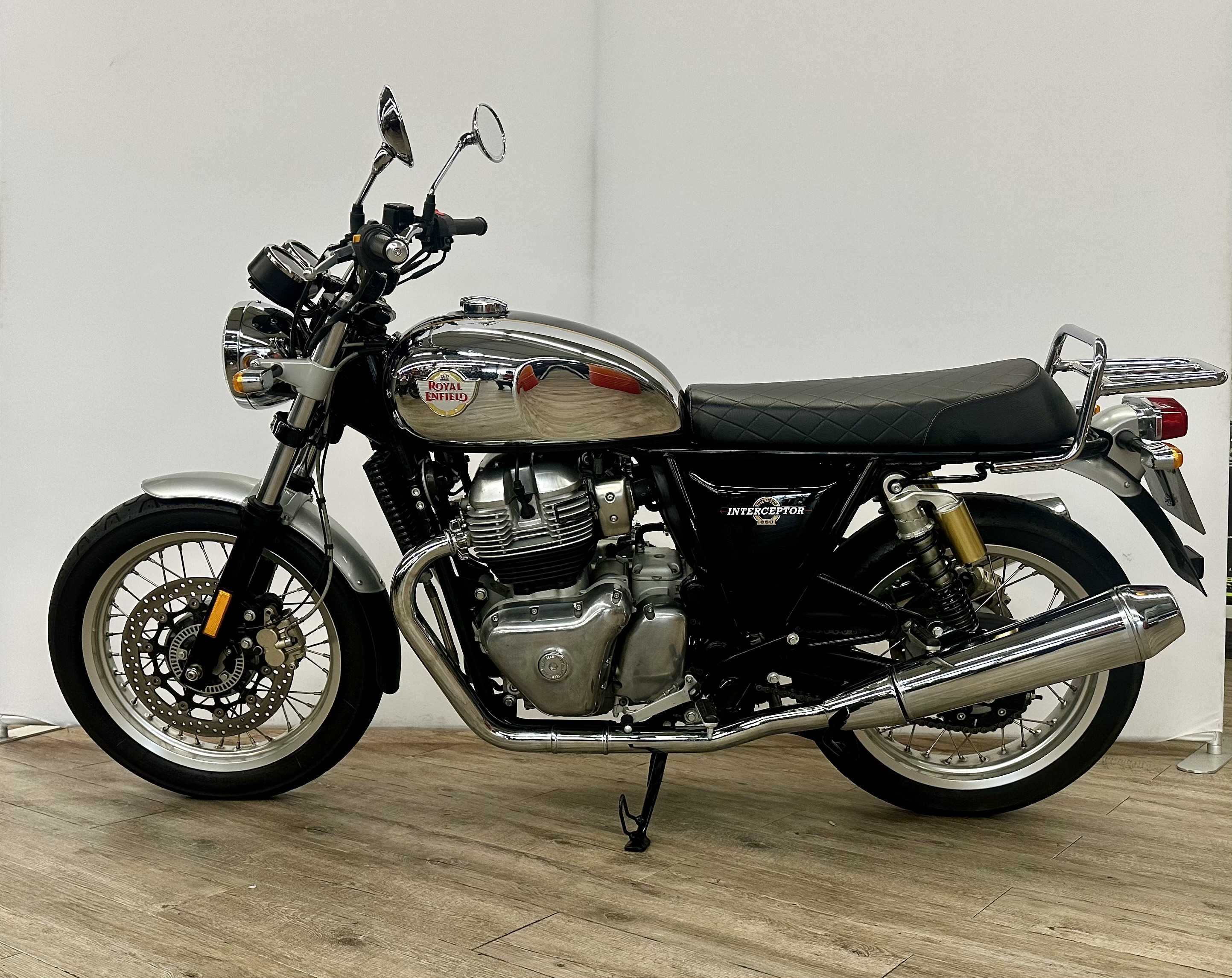 Royal Enfield 650 INTERCEPTOR 650 2019 HD vue gauche