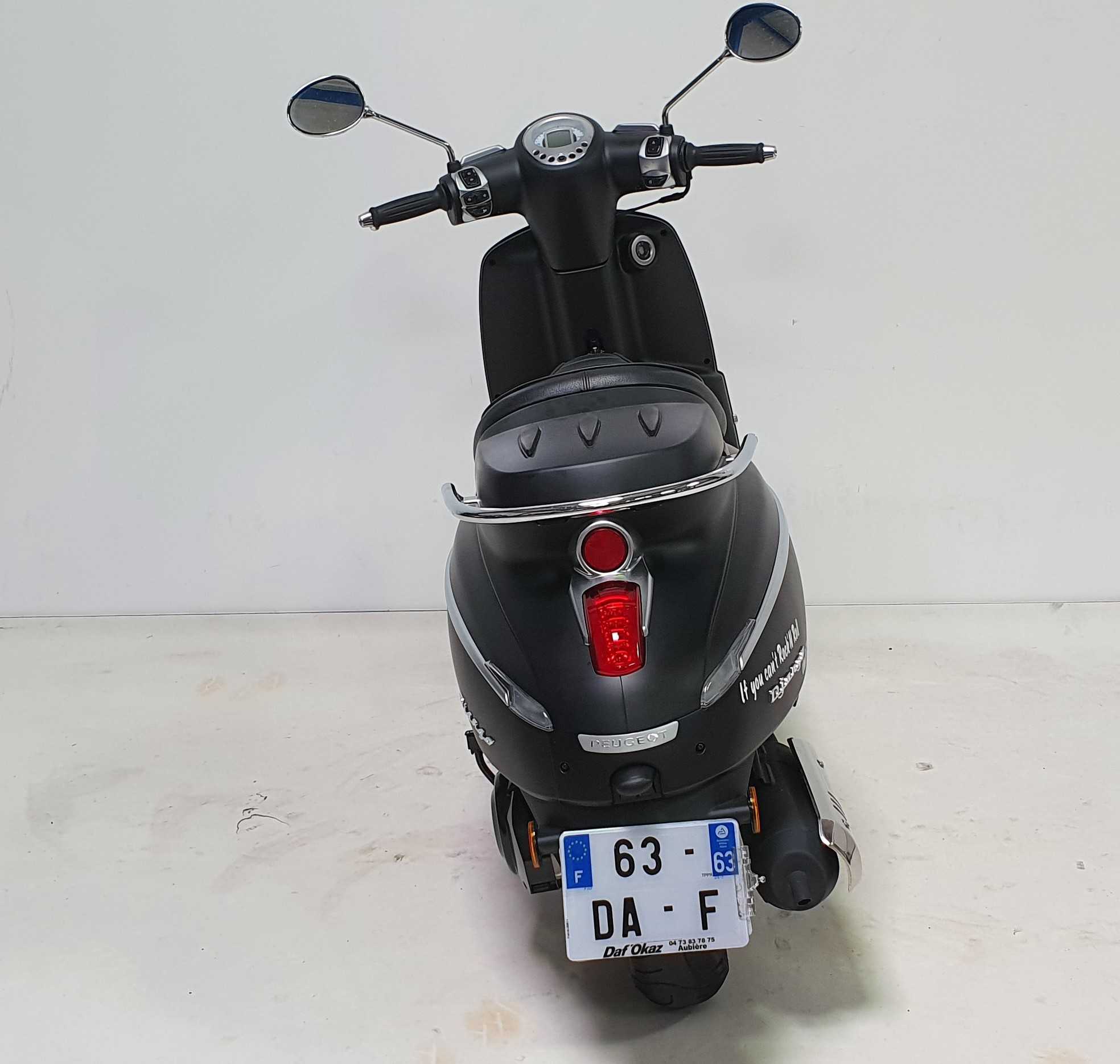 Peugeot 125 DJANGO 2018 HD vue arrière