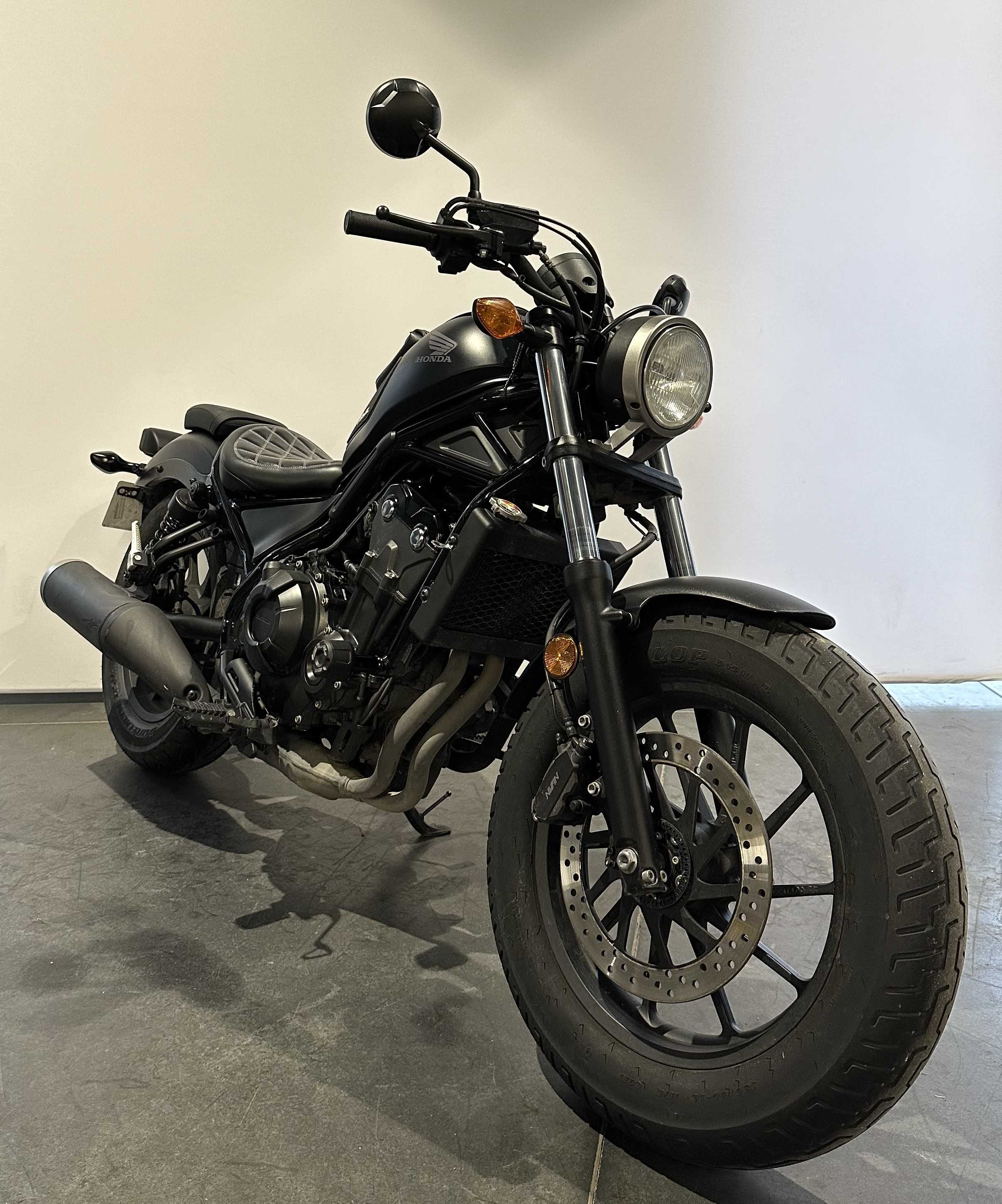 Honda CMX 500 Rebel 2018 HD vue 3/4 droite