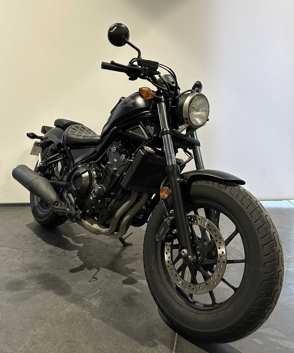 Honda CMX 500 Rebel 2018 vue 3/4 droite