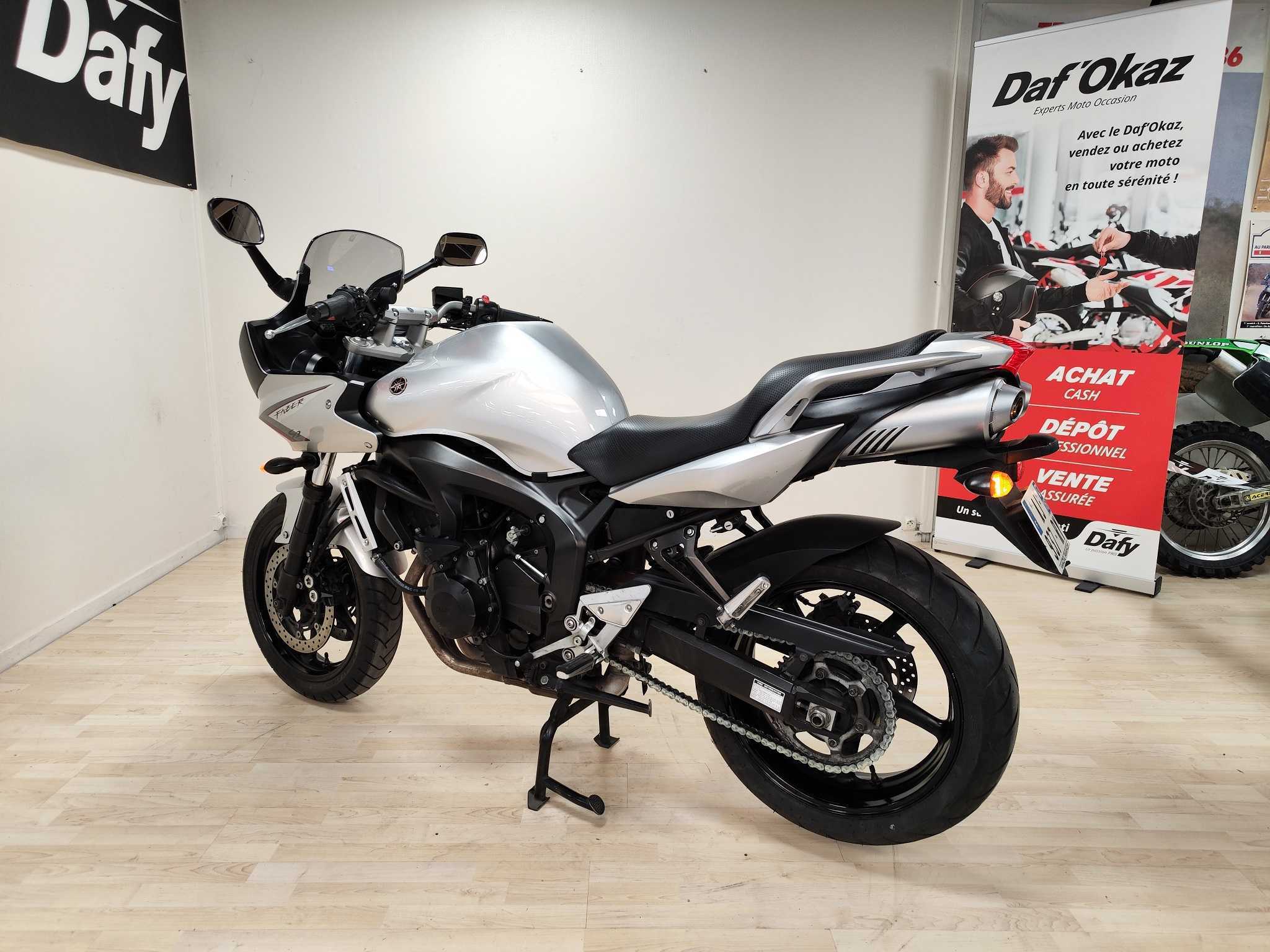 Yamaha FZ6 S Fazer S2 2010 HD vue arrière