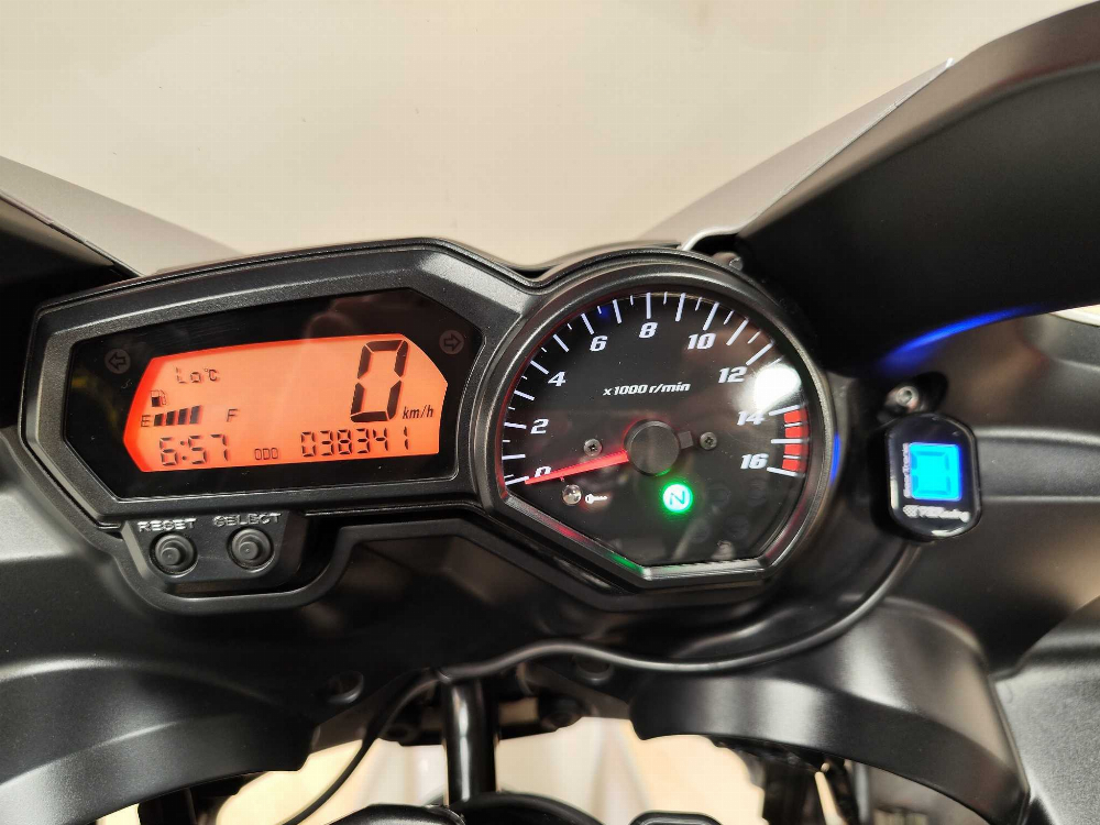 Yamaha FZ6 S Fazer S2 2010 vue gauche