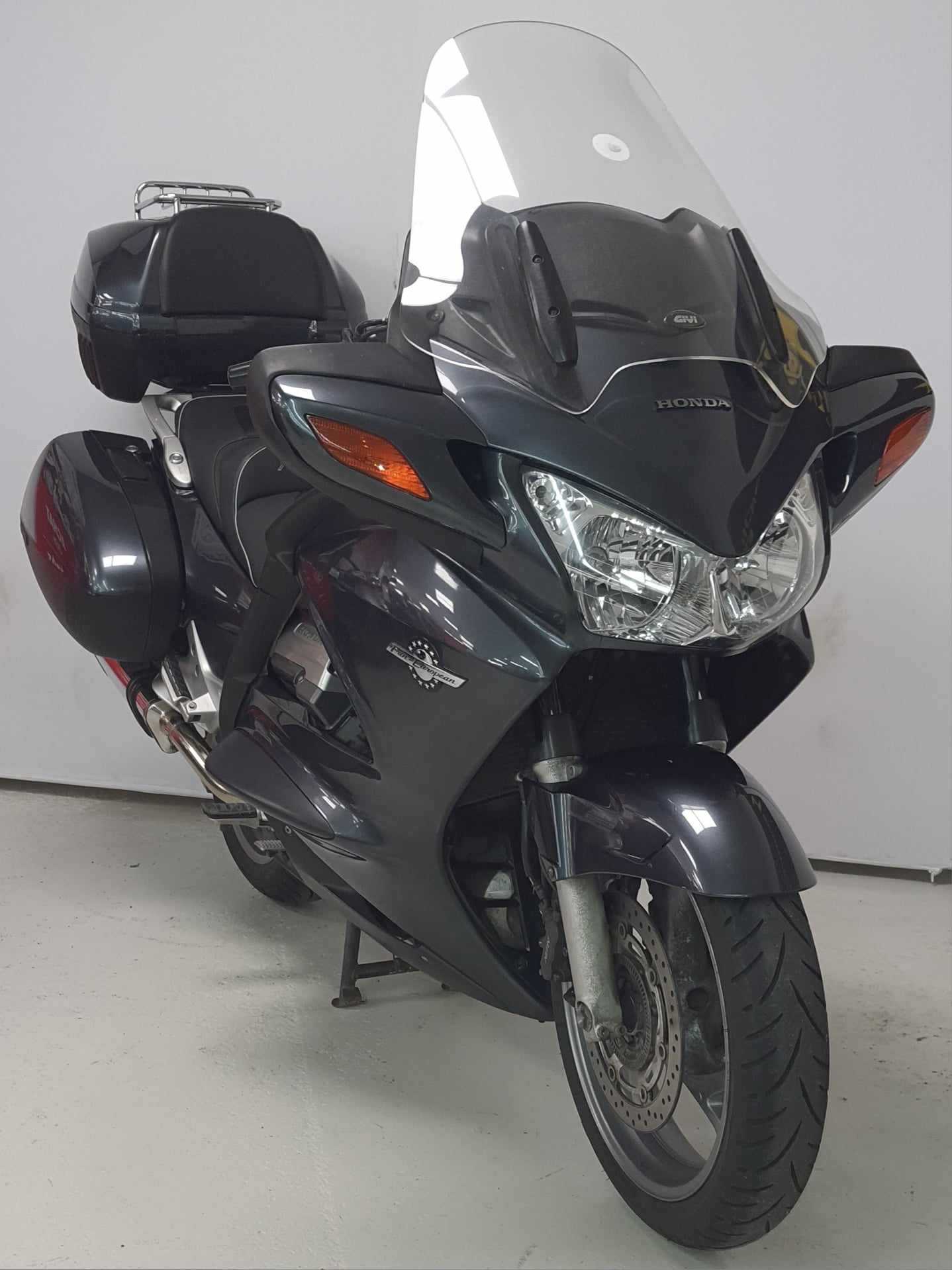 Honda ST 1300 Pan European ABS 2008 HD vue 3/4 droite