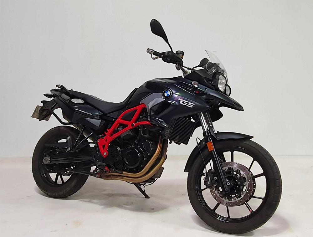 BMW F700GS 2016 vue 3/4 droite