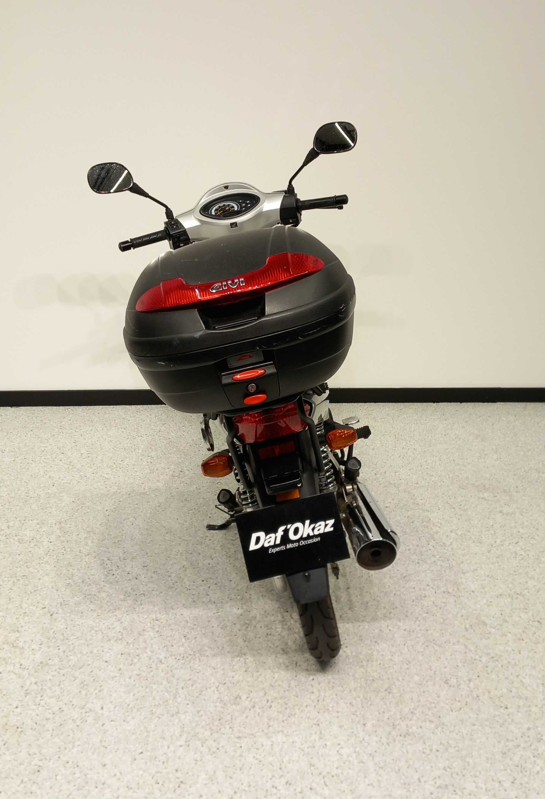 Honda ANF 125 Innova 2004 HD vue arrière