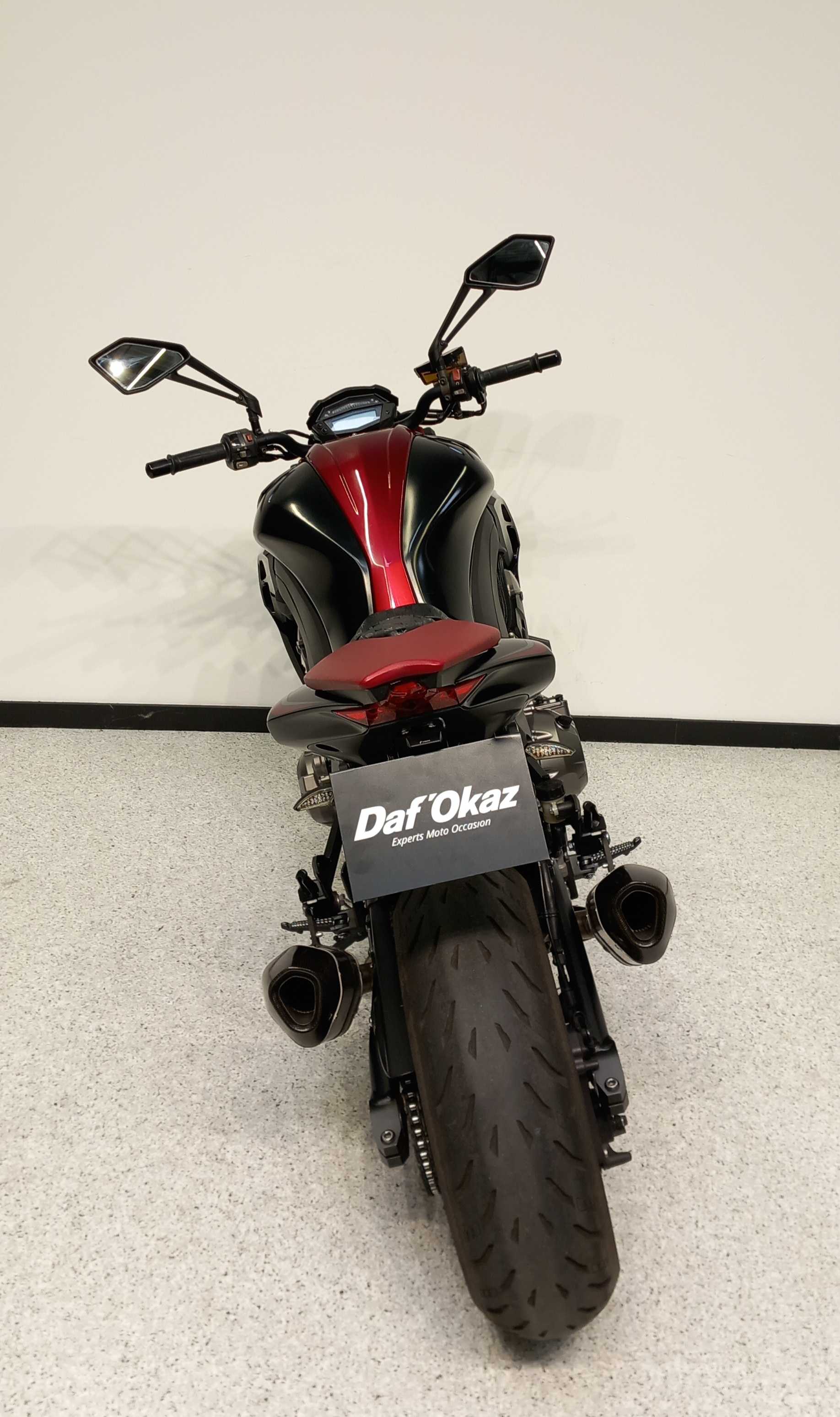 Kawasaki Z 1000 2014 HD vue arrière