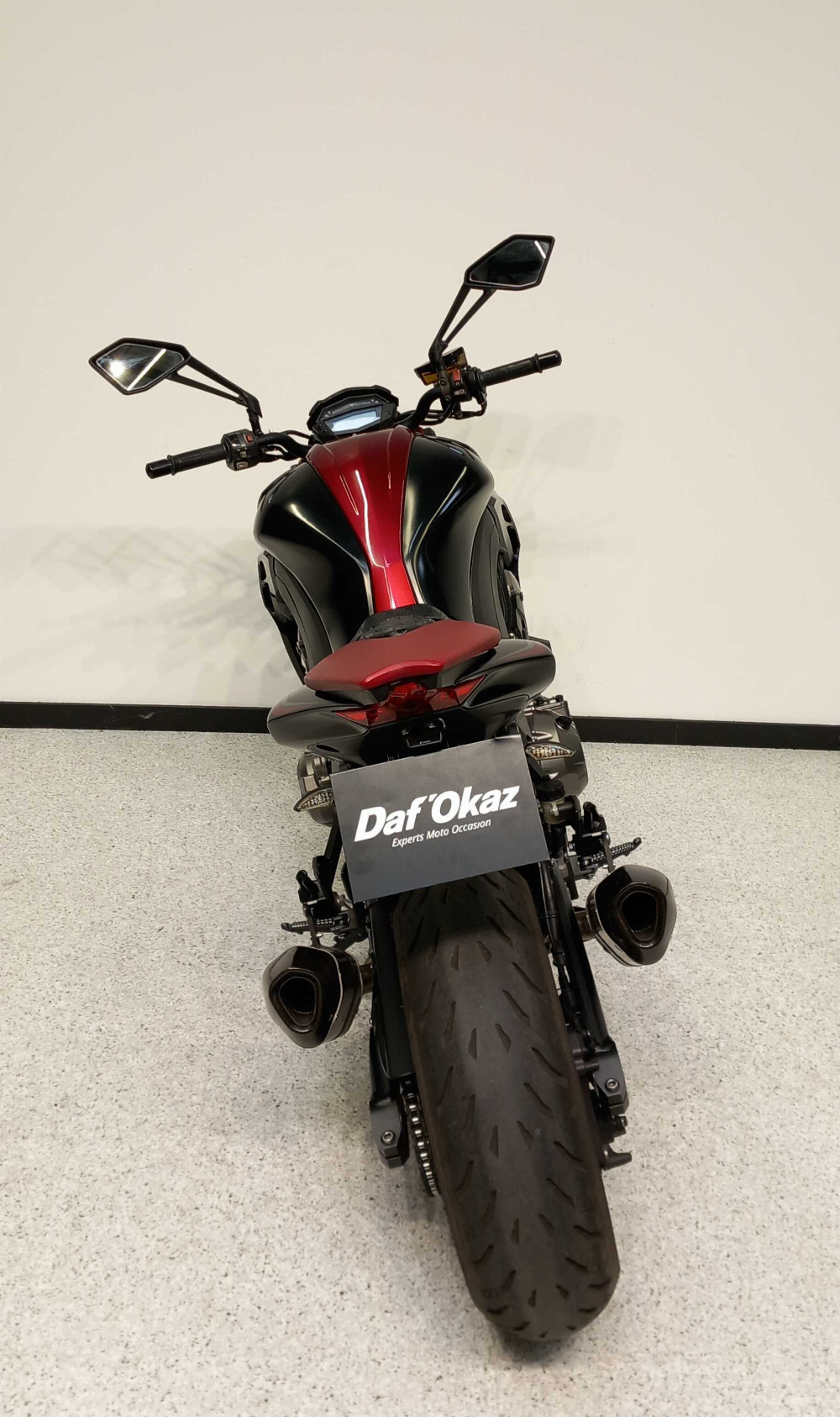 Kawasaki Z 1000 2014 vue arrière