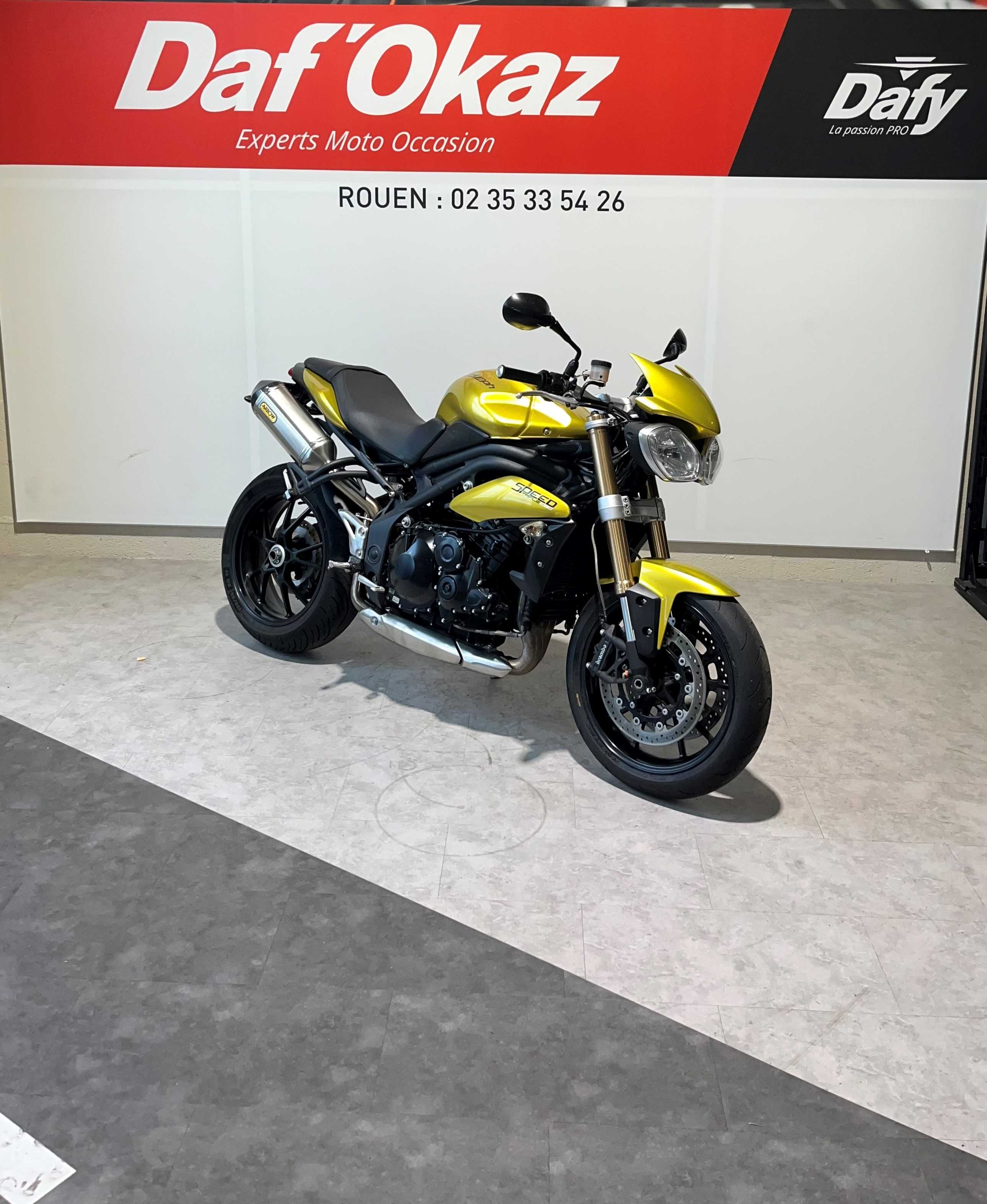 Triumph 1050 Speed Triple 2013 HD vue 3/4 droite