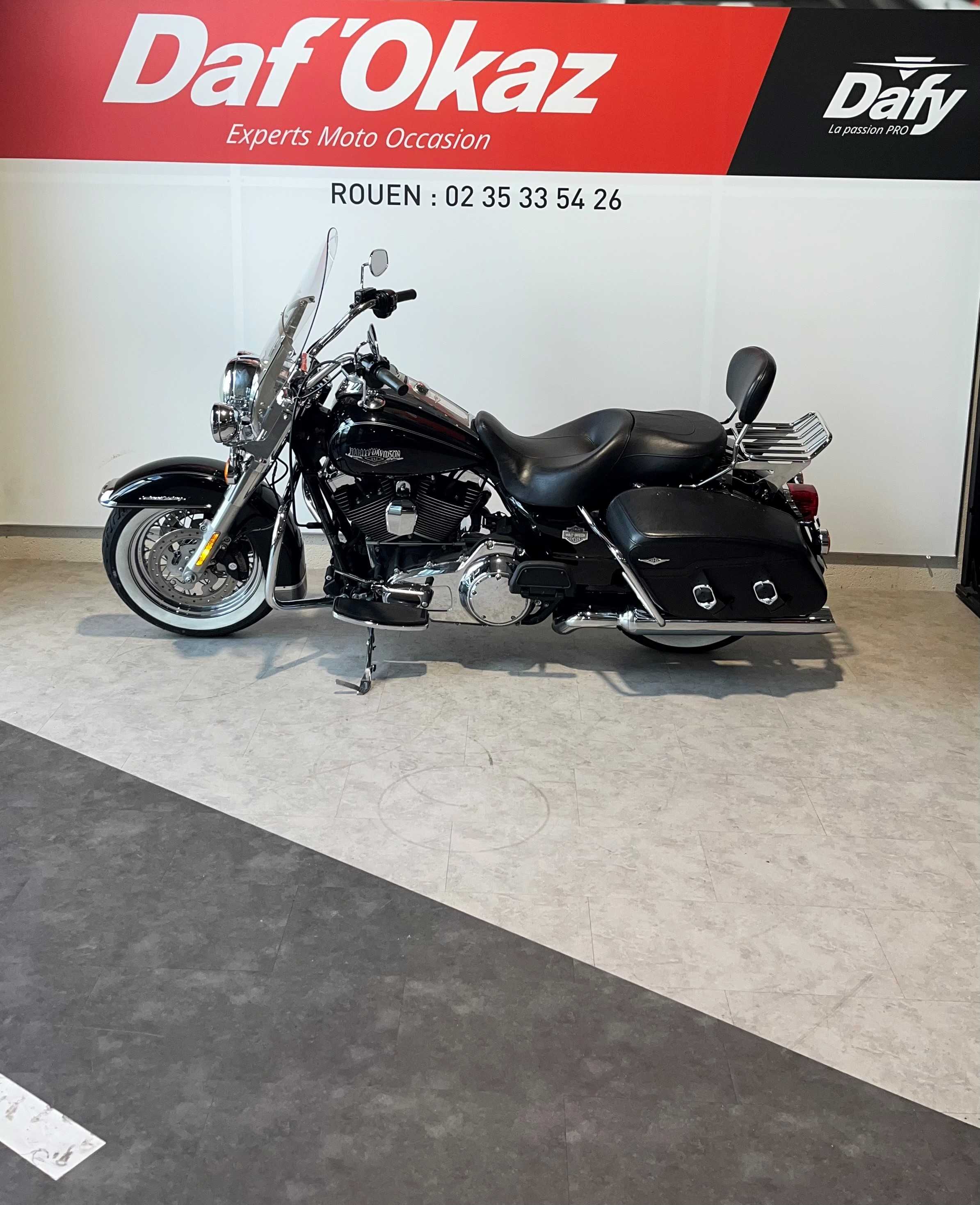 Harley-Davidson ROAD KING FLH 2015 HD vue gauche