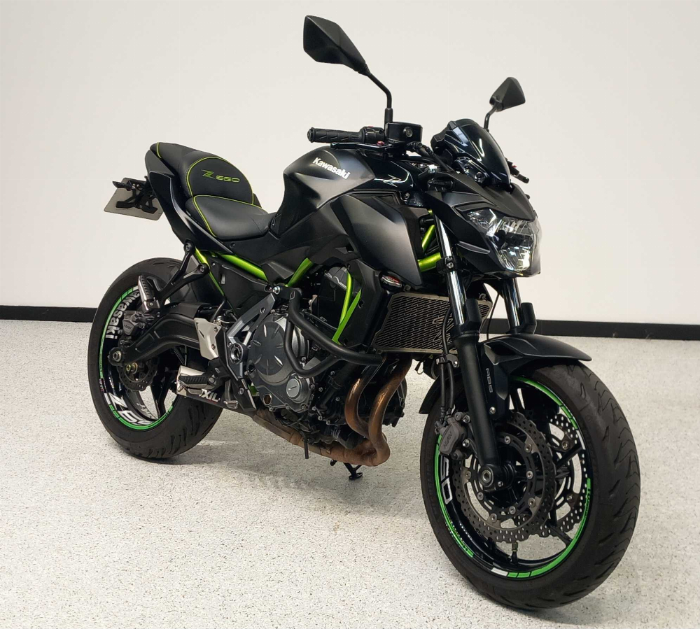 Kawasaki Z 650 2019 vue 3/4 droite