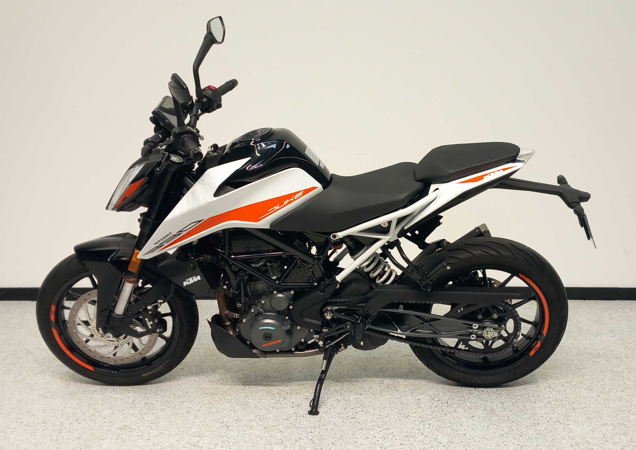 KTM 390 Duke 2021 HD vue gauche