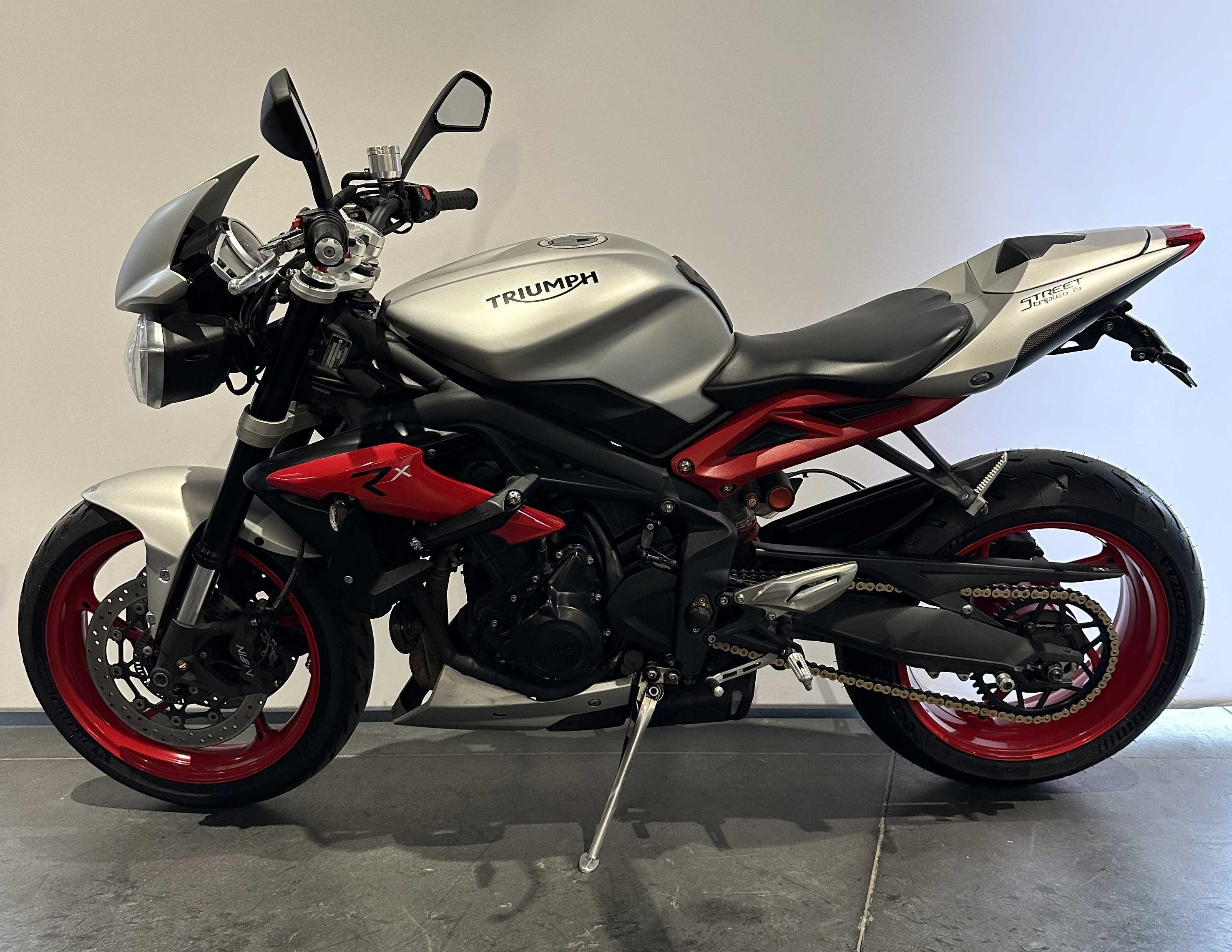 Triumph 675 Street Triple Rx 2015 HD vue gauche