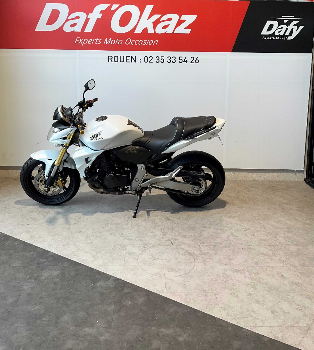 Honda CB 600 F Hornet 2008 vue gauche