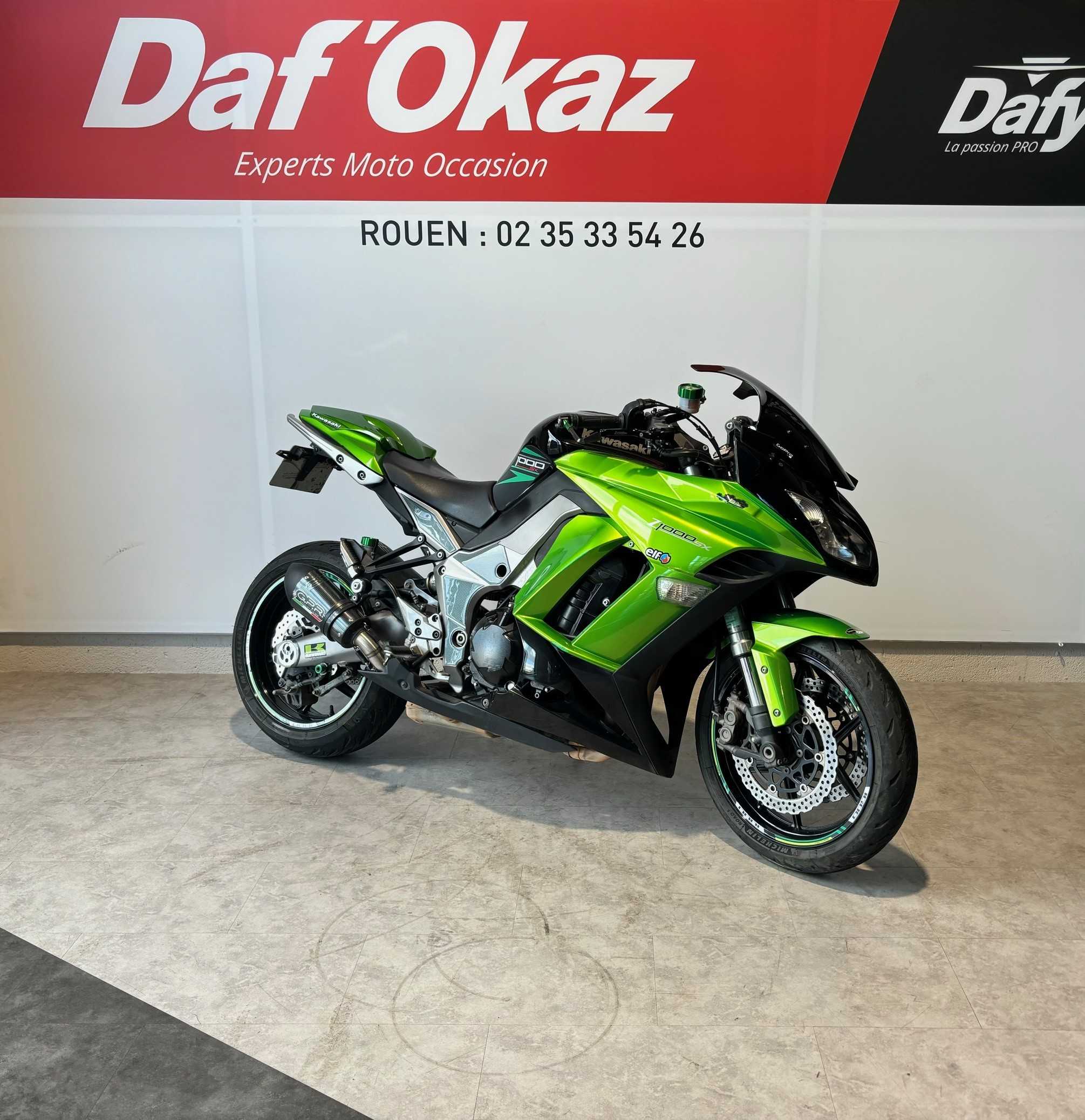 Kawasaki Z 1000 SX 2011 HD vue 3/4 droite