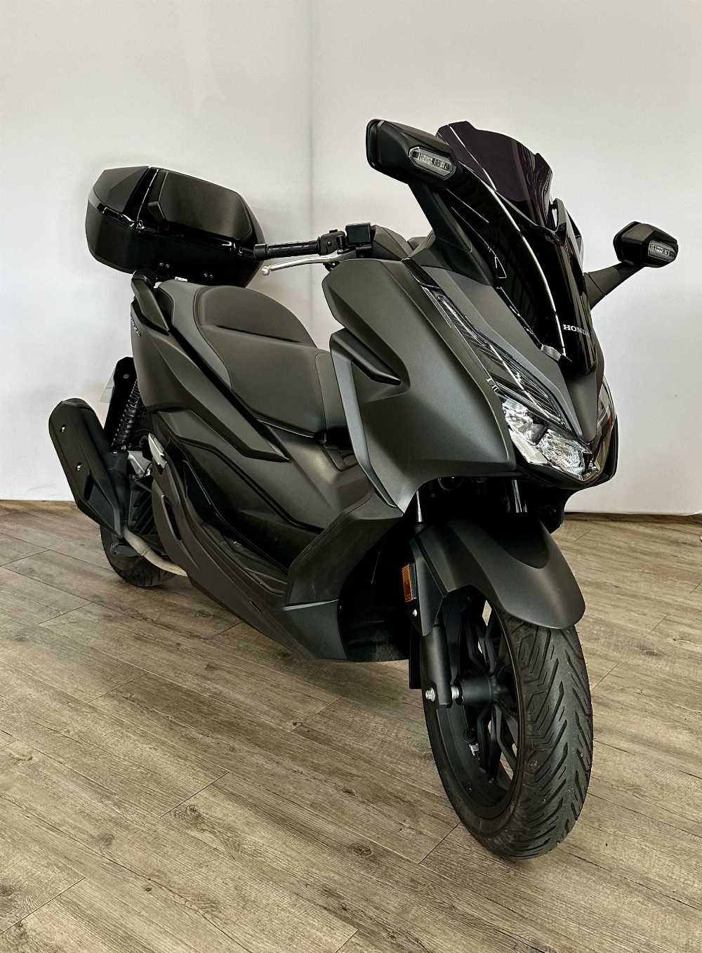 Honda NSS 125 Forza ABS 2020 vue 3/4 droite