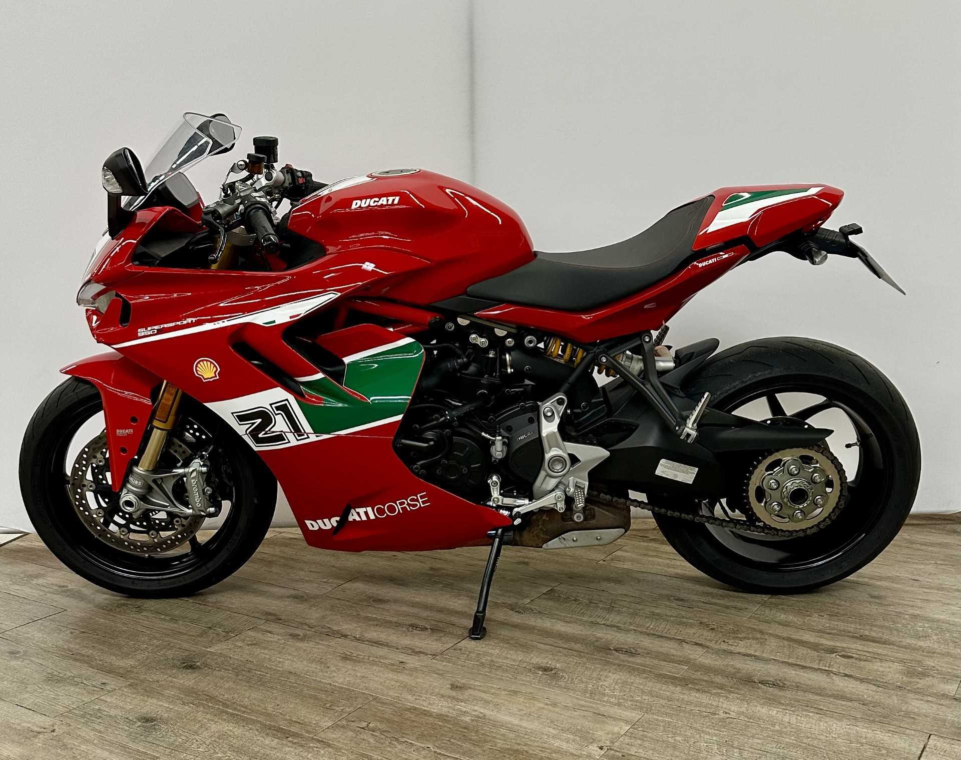 Ducati 950 Supersport S 2021 HD vue gauche