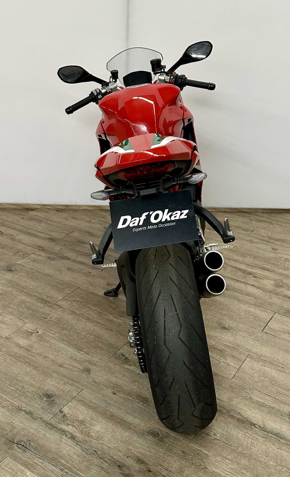 Ducati 950 Supersport S 2021 vue arrière