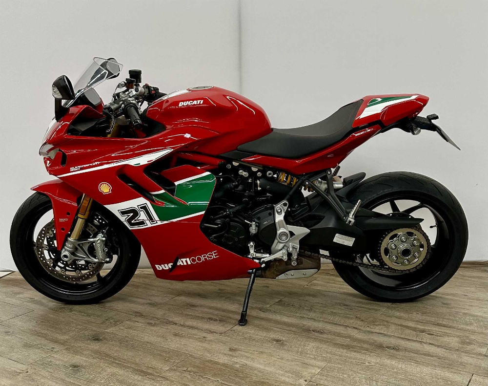 Ducati 950 Supersport S 2021 vue gauche