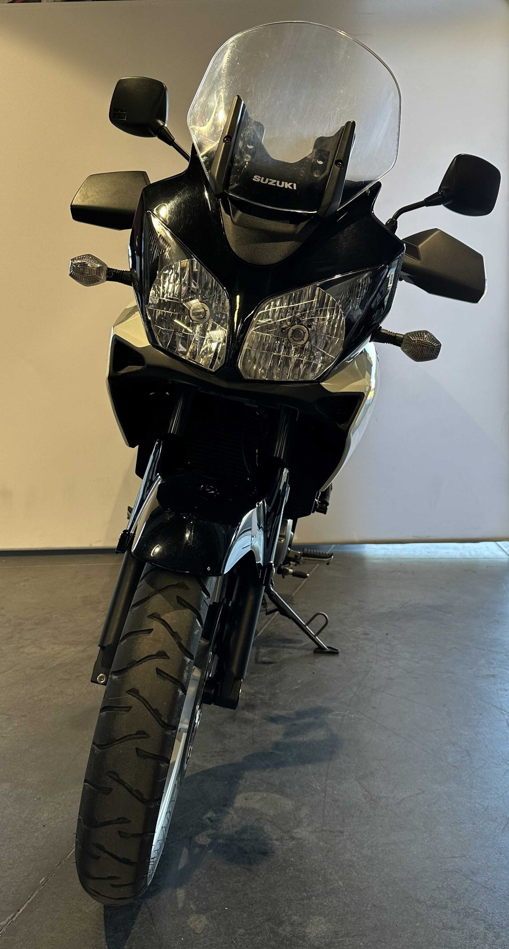 Suzuki DL 650 V-Strom ABS 2011 vue avant