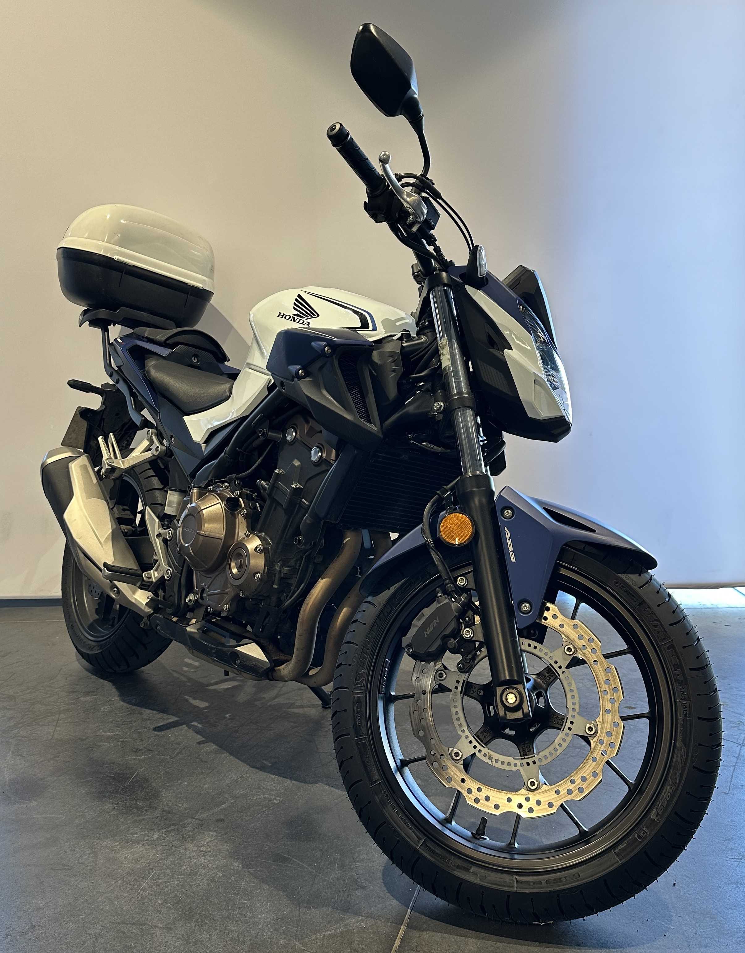 Honda CB 500 F ABS 2019 HD vue 3/4 droite