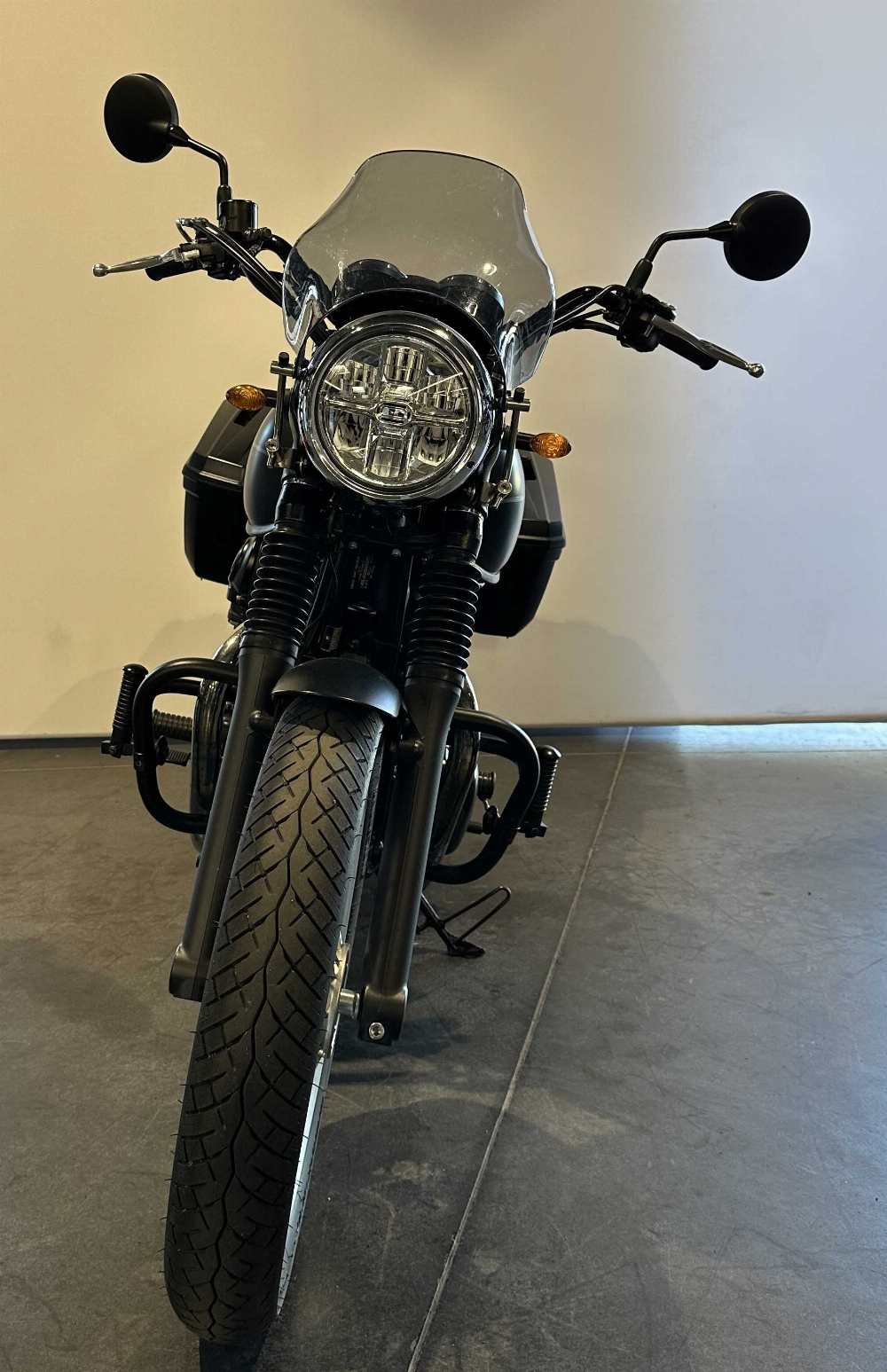 Kawasaki W 800 Cafe 2021 vue avant