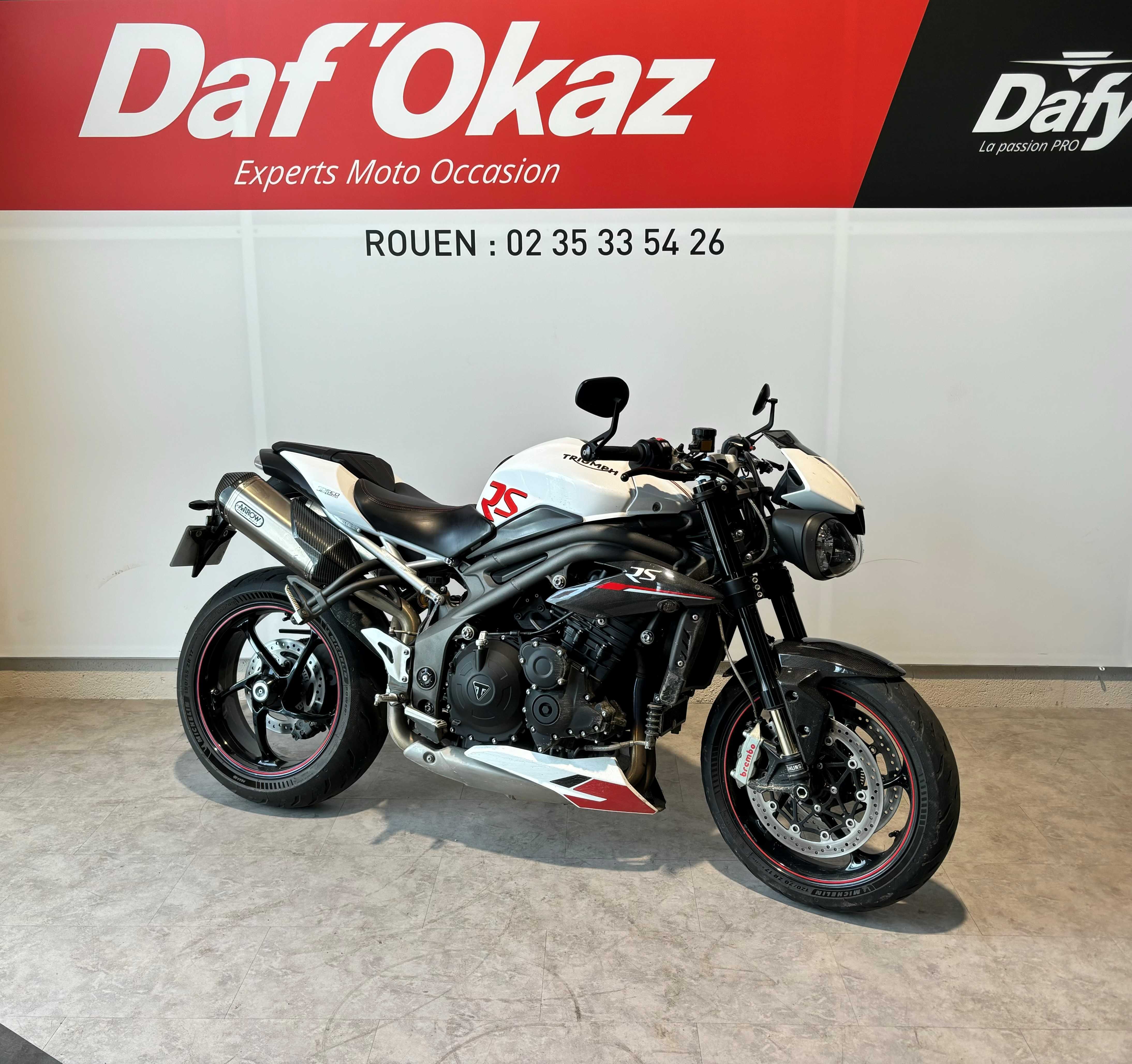 Triumph 1050 Speed Triple RS 2018 HD vue 3/4 droite