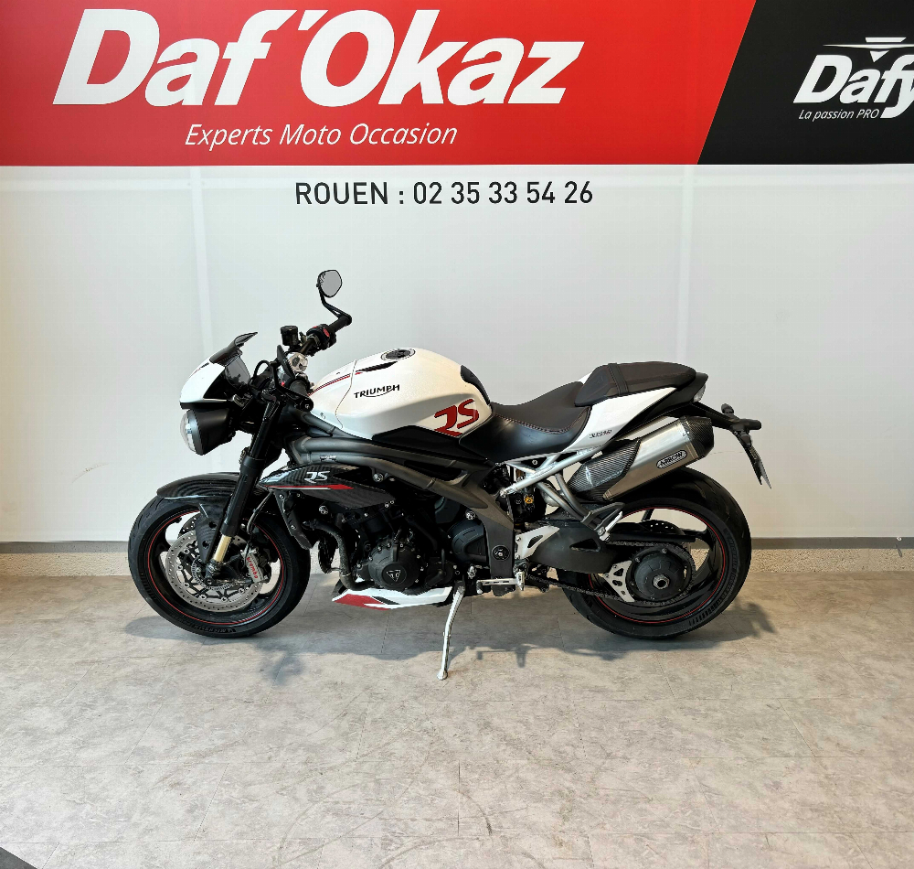 Triumph 1050 Speed Triple RS 2018 vue gauche