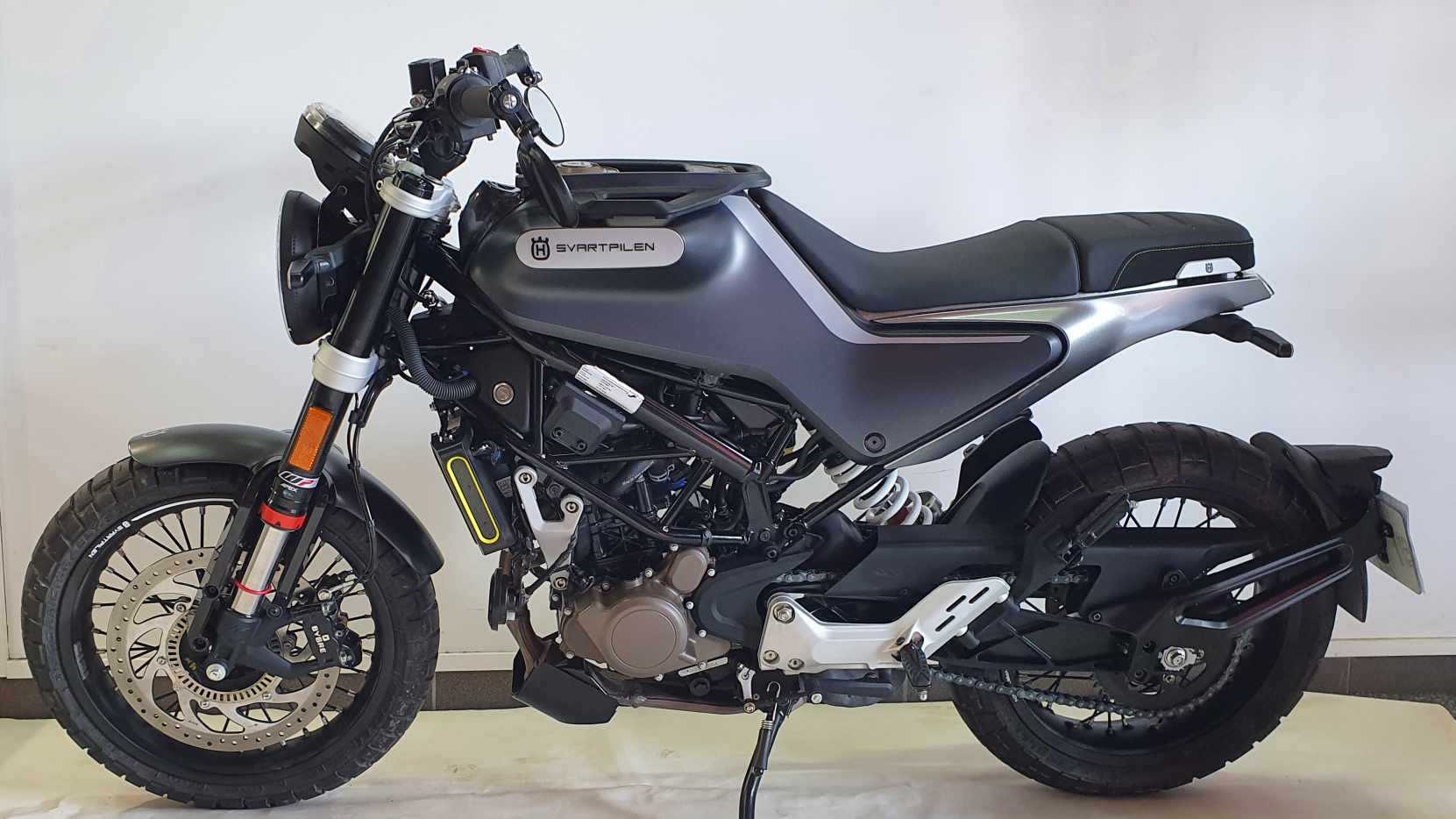 Husqvarna Svartpilen 125 2021 HD vue gauche