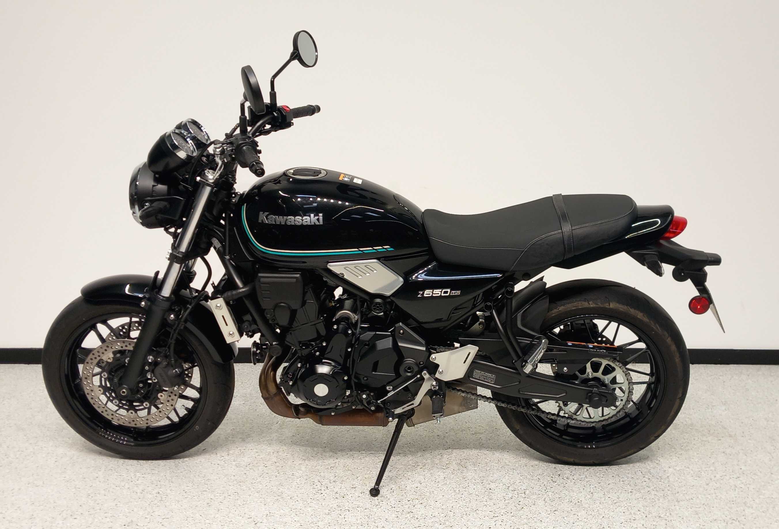 Kawasaki Z 650 RS 2022 HD vue gauche