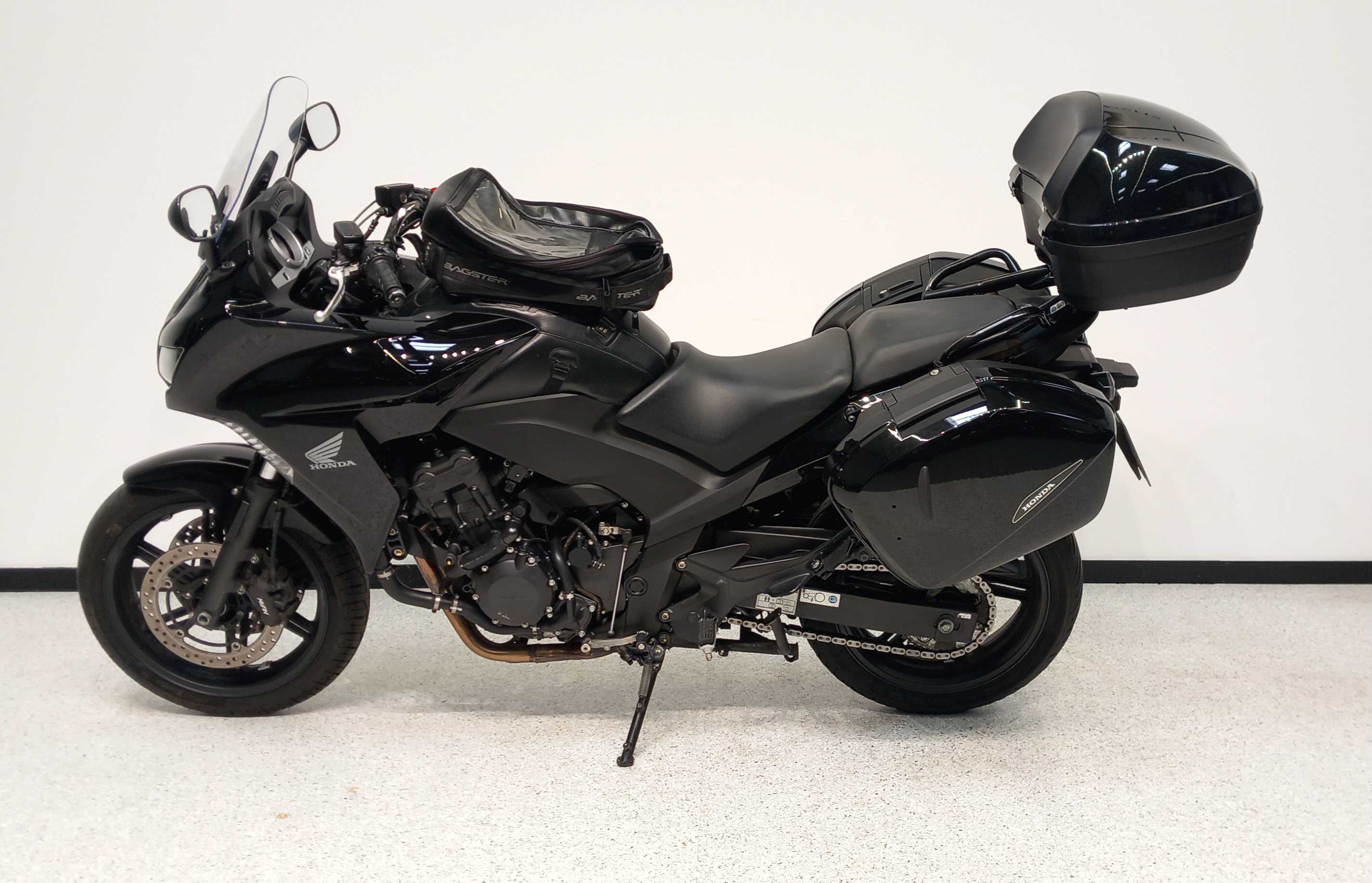 Honda CBF 1000 F ABS 2015 HD vue gauche