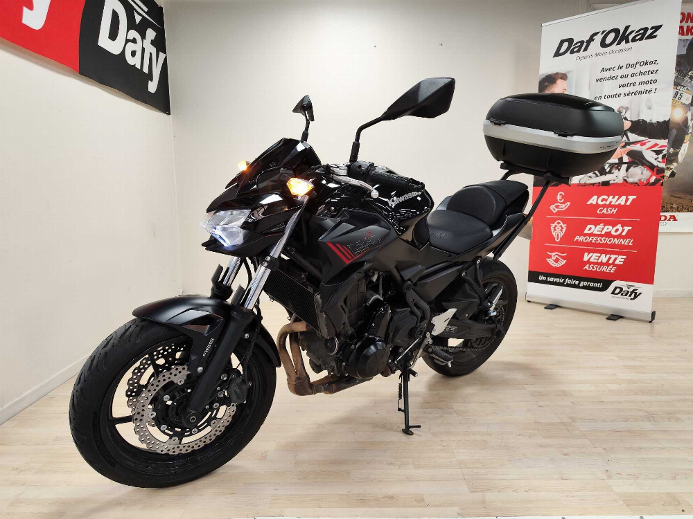 Kawasaki Z 650 2021 vue arrière