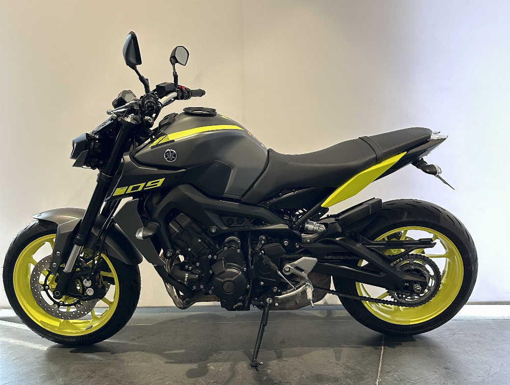 Yamaha MT-09 850 ABS 2018 vue gauche