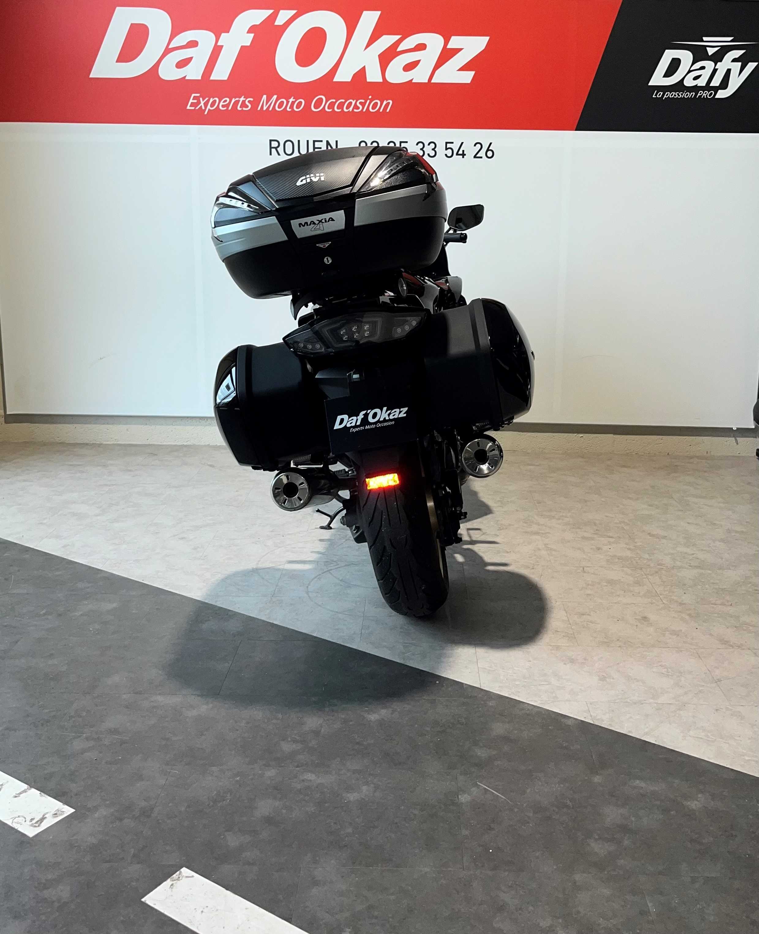 Yamaha FJR1300 AE ULTIMATE 2020 HD vue arrière