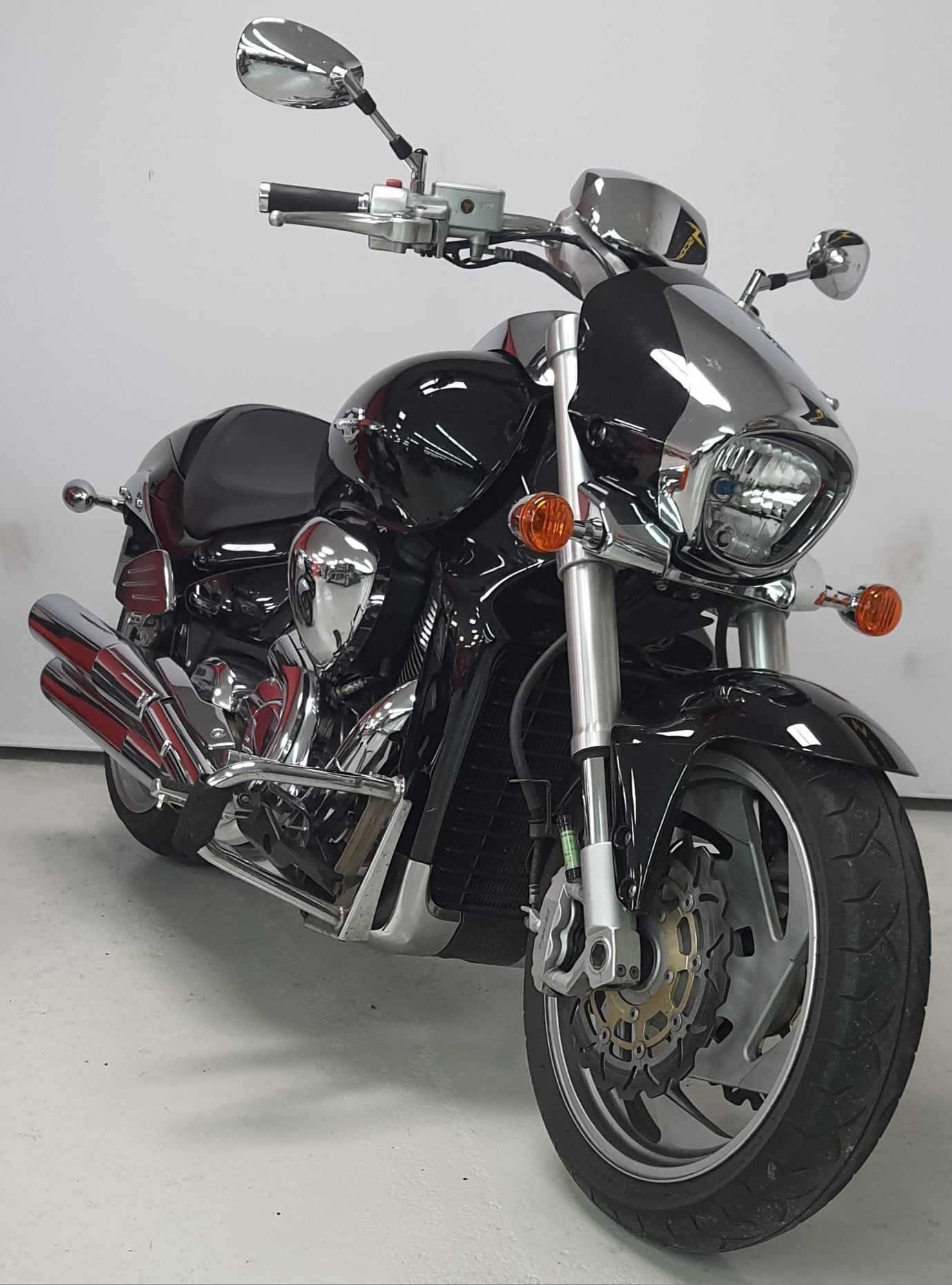 Suzuki VZR 1800 Intruder (M1800R) 2009 HD vue 3/4 droite