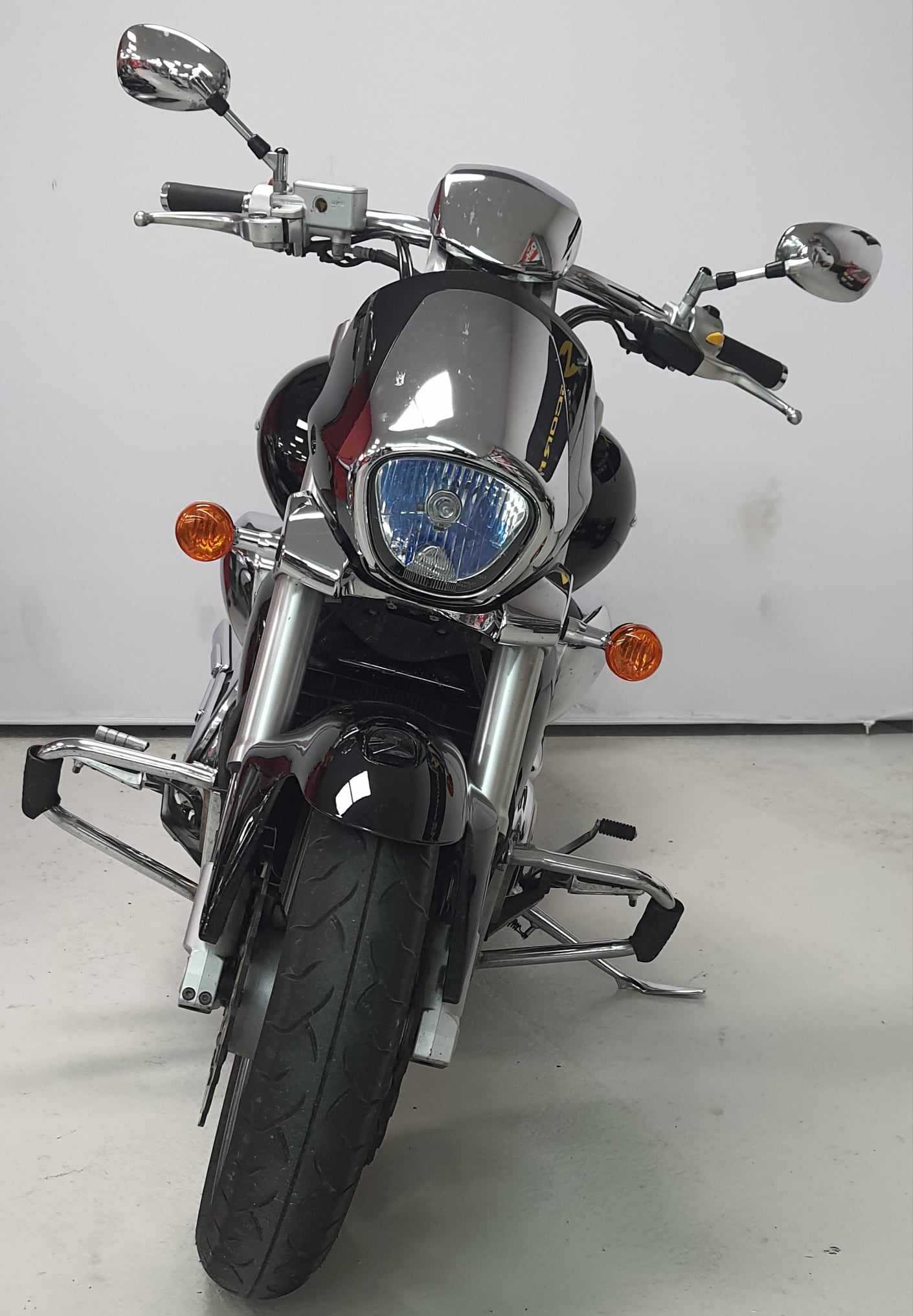 Suzuki VZR 1800 Intruder (M1800R) 2009 HD vue avant