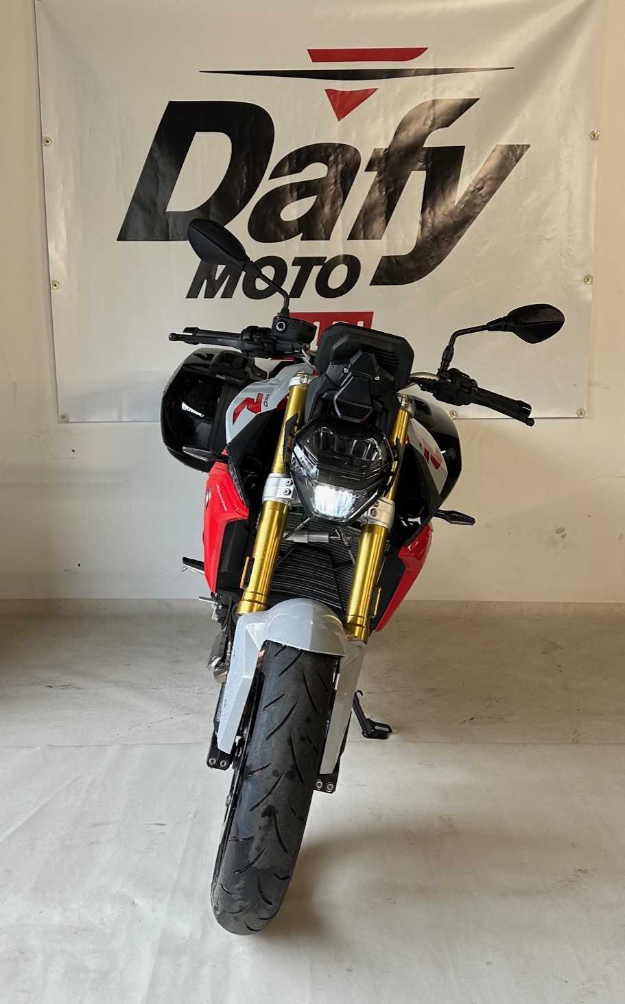 BMW F 900 R 2021 HD vue avant