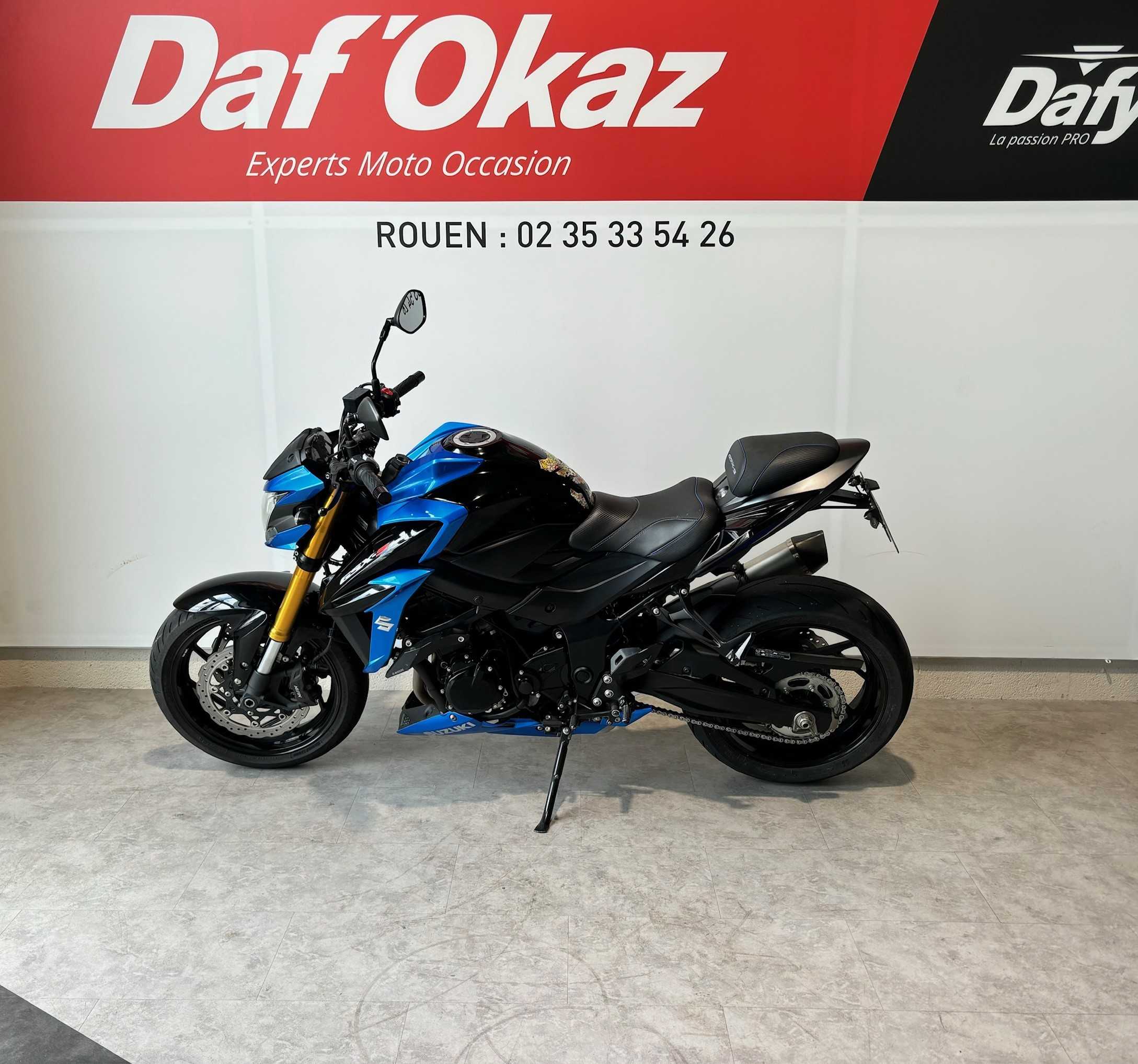 Suzuki GSX-S 750 2017 HD vue gauche