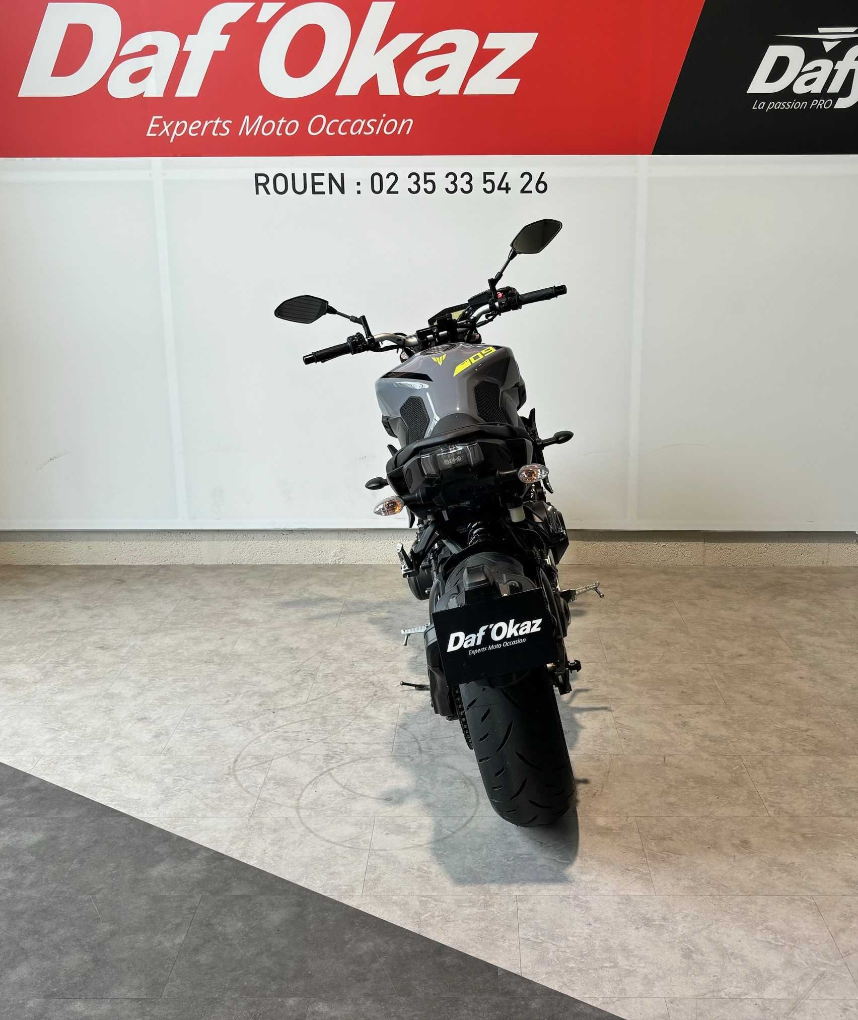 Yamaha MT-09 850 ABS 2017 HD vue arrière
