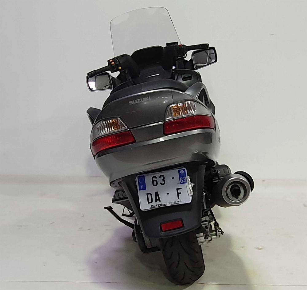 Suzuki 650 Burgman 2006 vue arrière