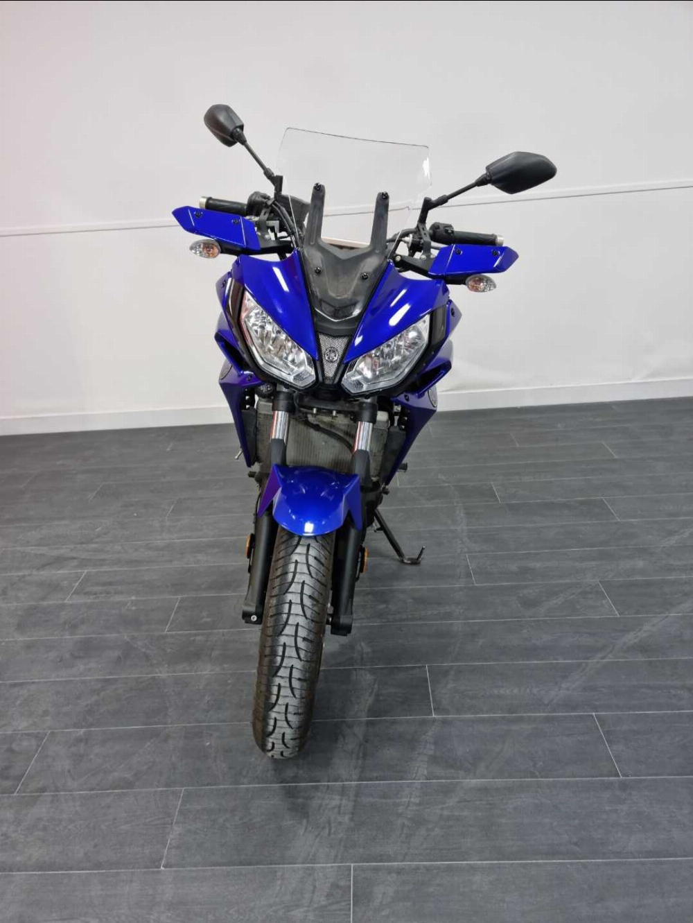 Yamaha Tracer 700 2023 vue avant