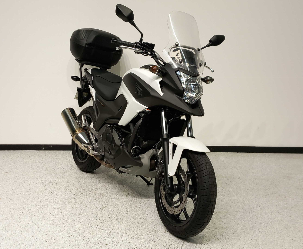 Honda NC 750 X 2014 vue 3/4 droite