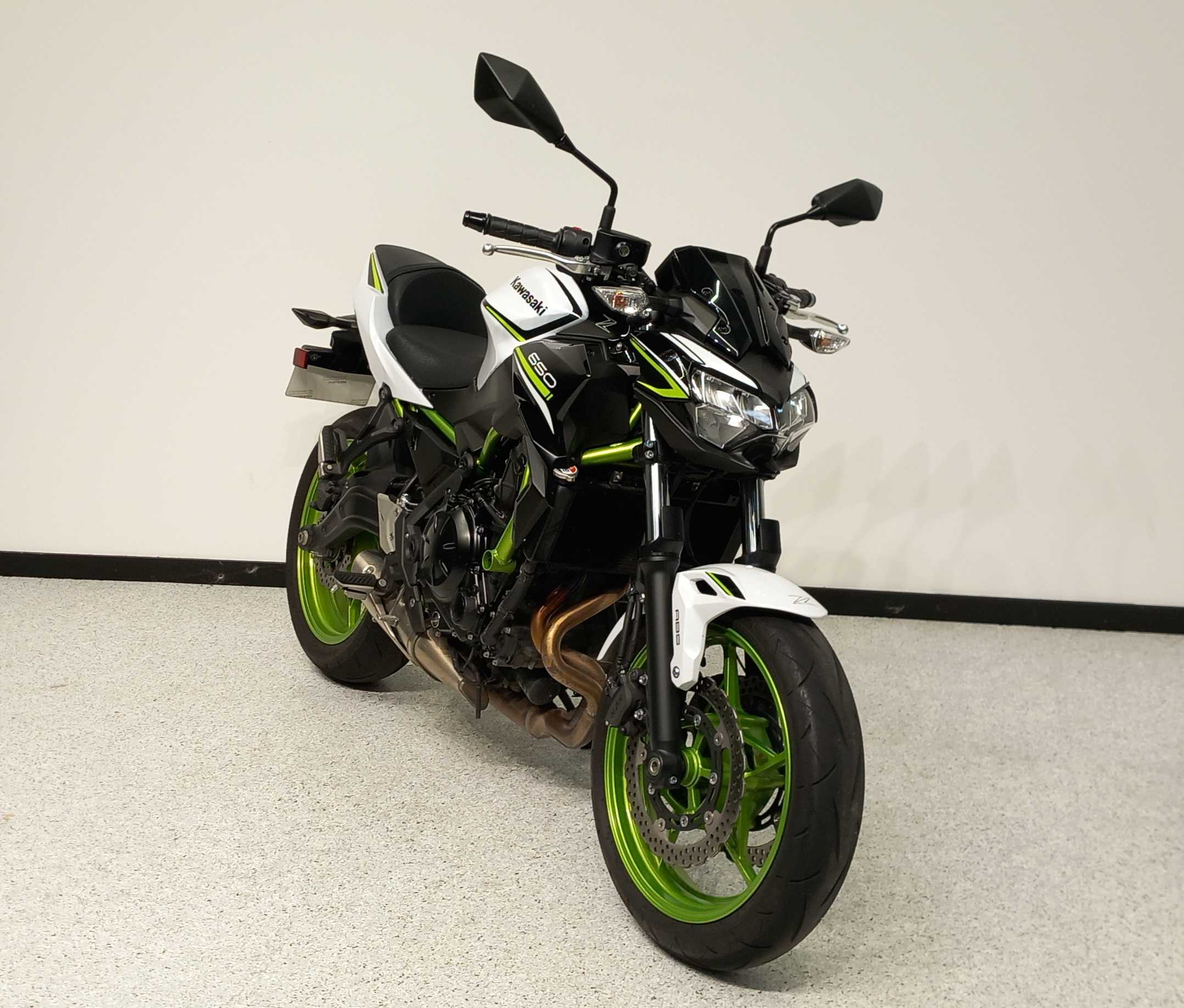 Kawasaki Z 650 2021 HD vue 3/4 droite
