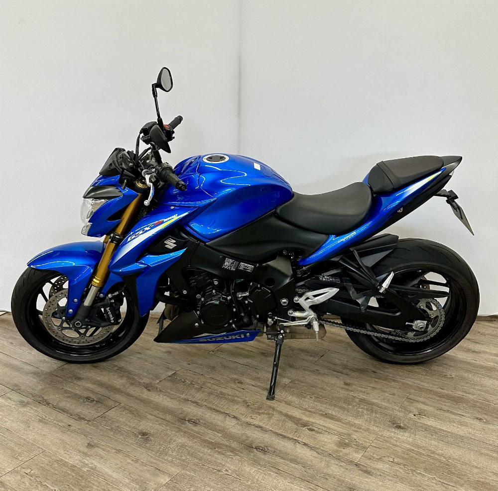 Suzuki GSX-S 1000 2015 vue gauche