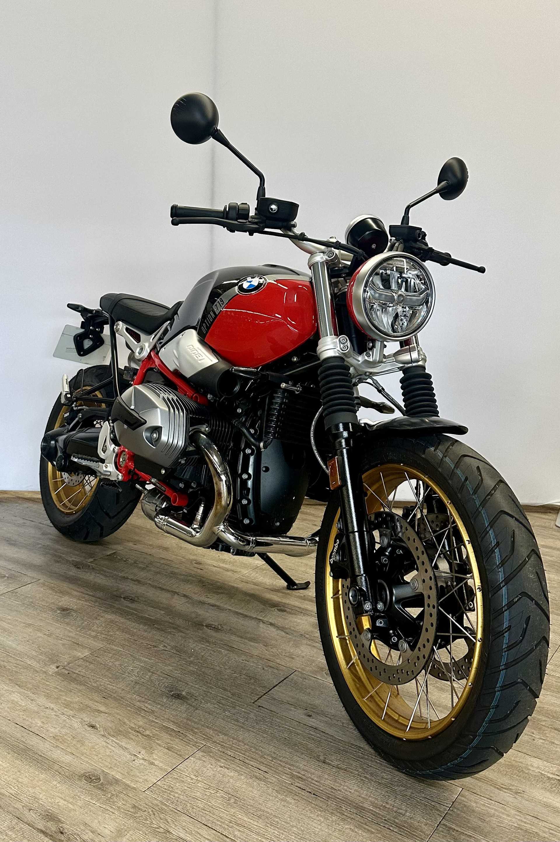 BMW R 1200 R Nine-T Scrambler 2022 HD vue 3/4 droite